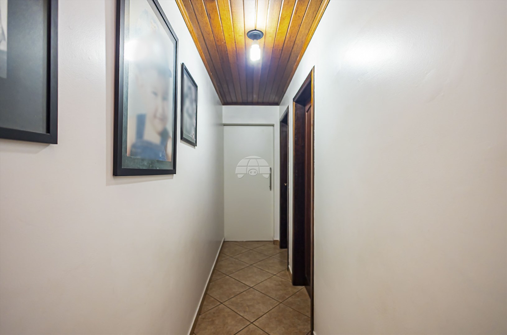 Casa à venda em São Braz, Curitiba — GOMES CONSULTOR IMOBILIARIO LTDA.