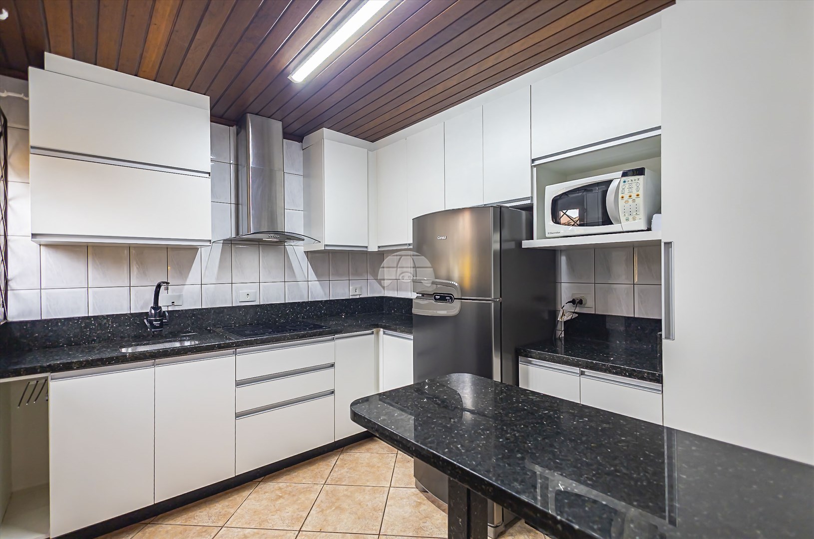 Casa à venda em São Braz, Curitiba — GOMES CONSULTOR IMOBILIARIO LTDA.