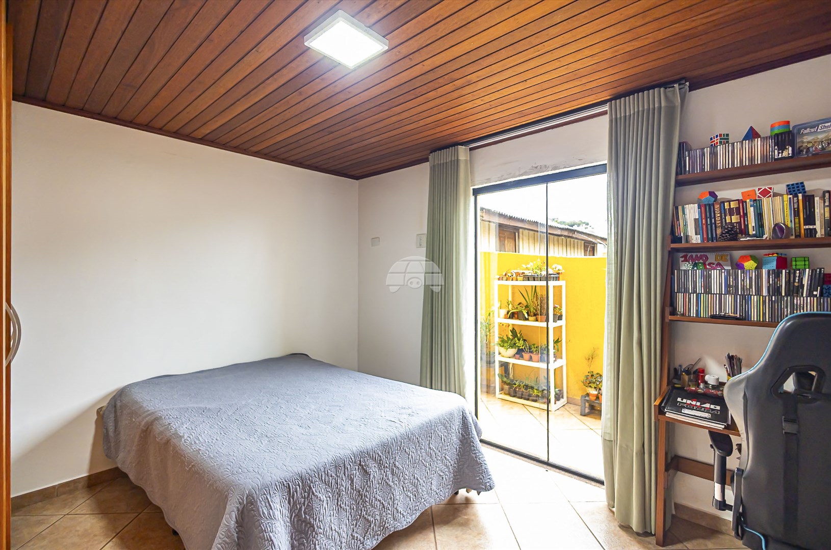 Casa à venda em São Braz, Curitiba — GOMES CONSULTOR IMOBILIARIO LTDA.