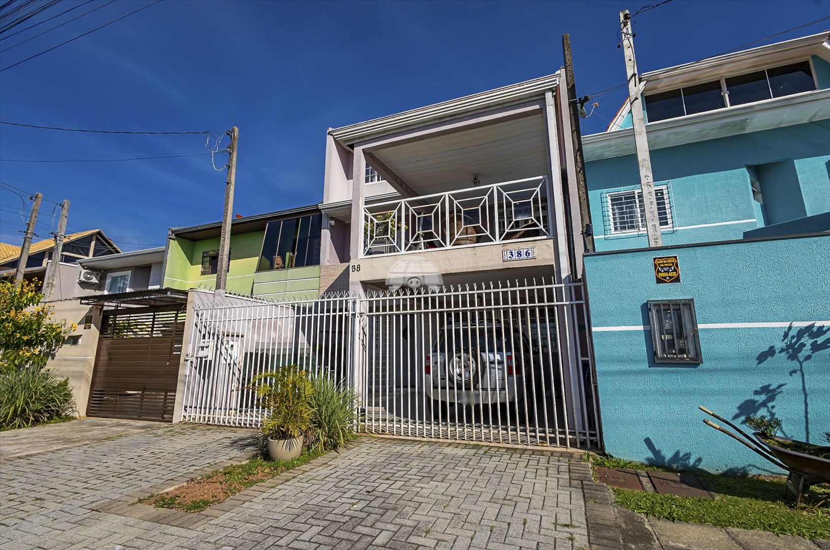 Sobrado à venda em Tarumã, Curitiba — Portal Chave Fácil