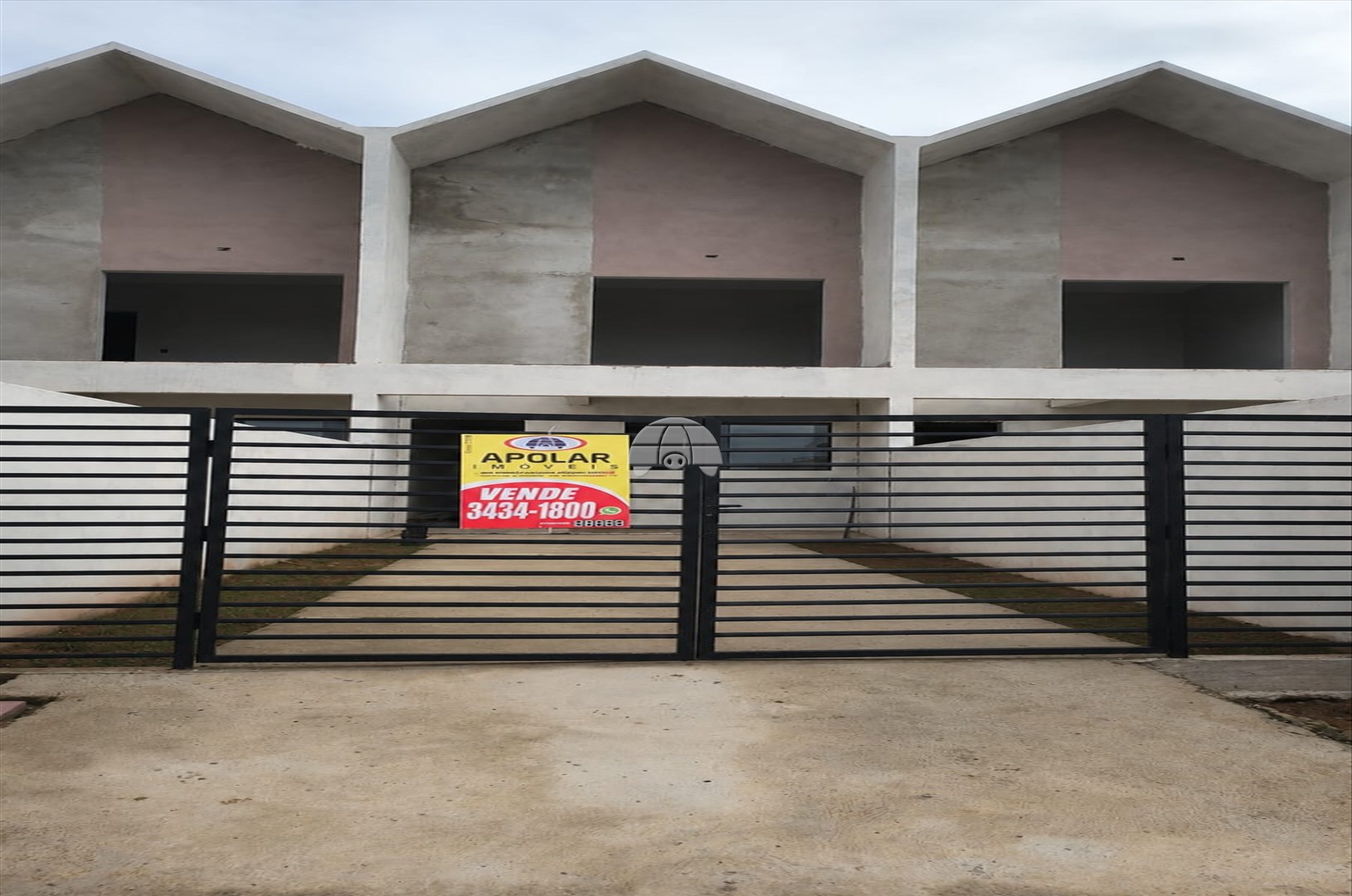 Sobrado à venda em Centro, Garuva — Portal Chave Fácil