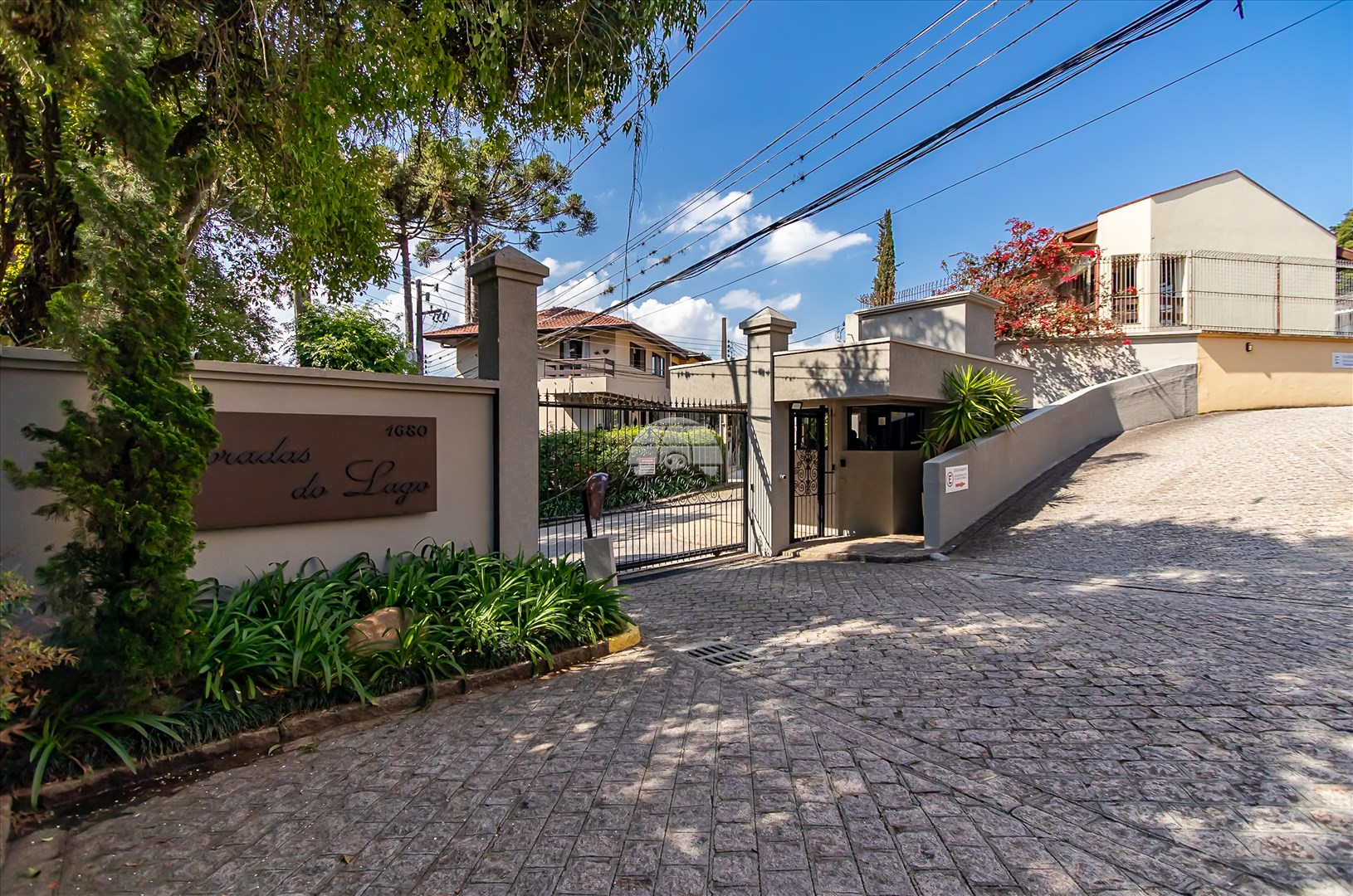 Casa à venda em Bigorrilho, Curitiba — Portal Chave Fácil