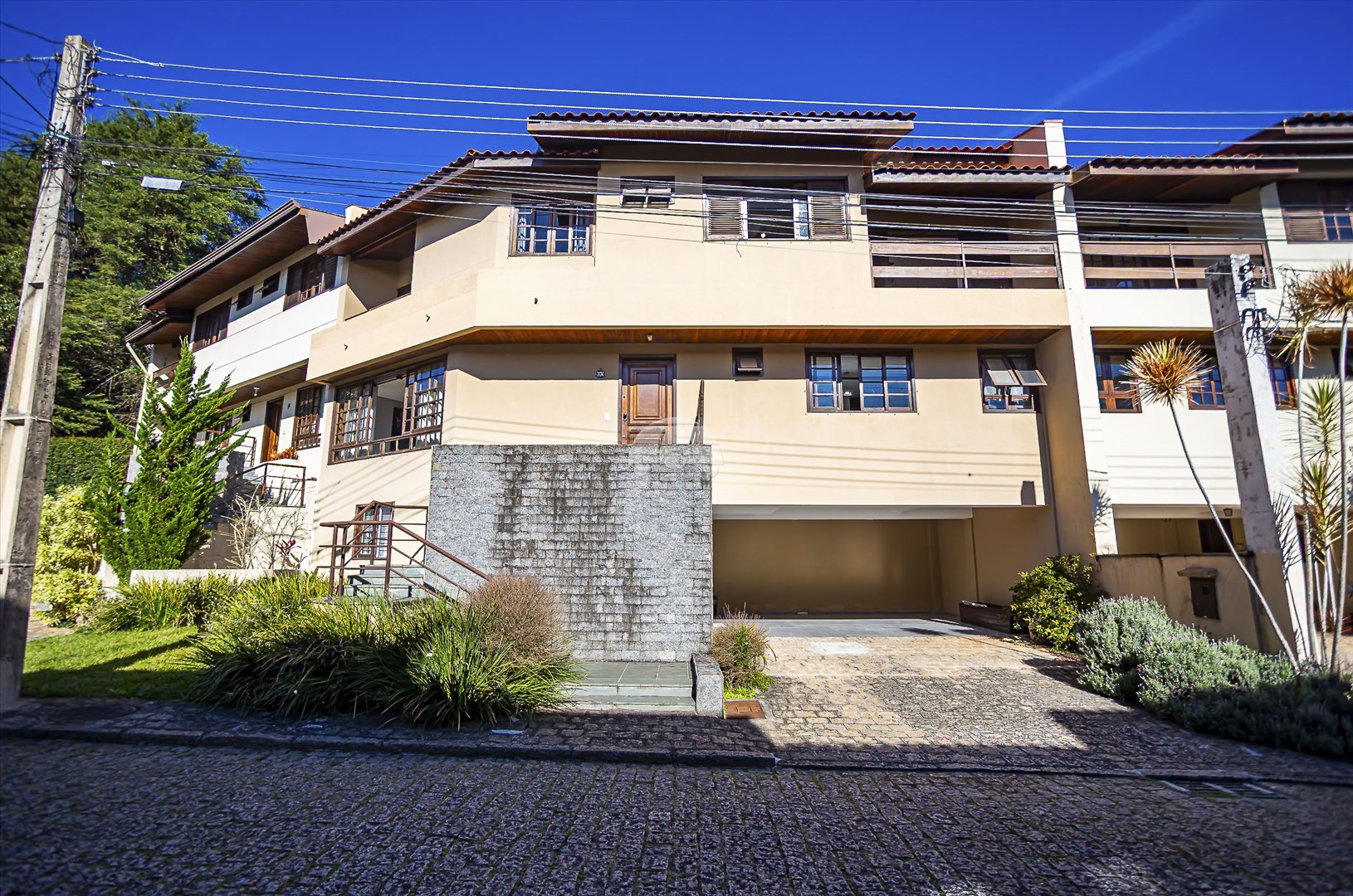 Casa à venda em Bigorrilho, Curitiba — Portal Chave Fácil