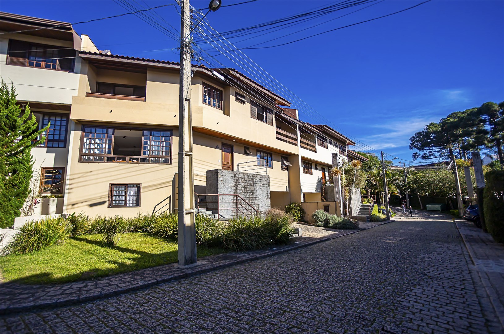 Casa à venda em Bigorrilho, Curitiba — Portal Chave Fácil
