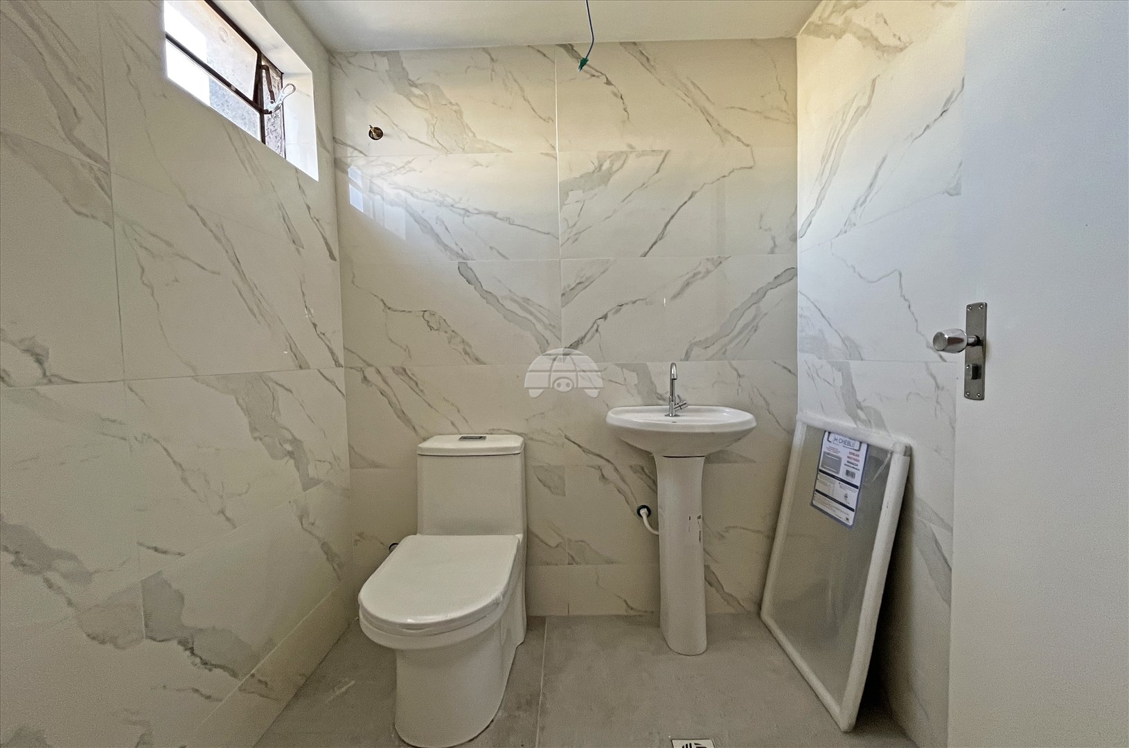 Loja Comercial para Locação no Bairro Sítio Cercado ref. 109061 (9 / 10)