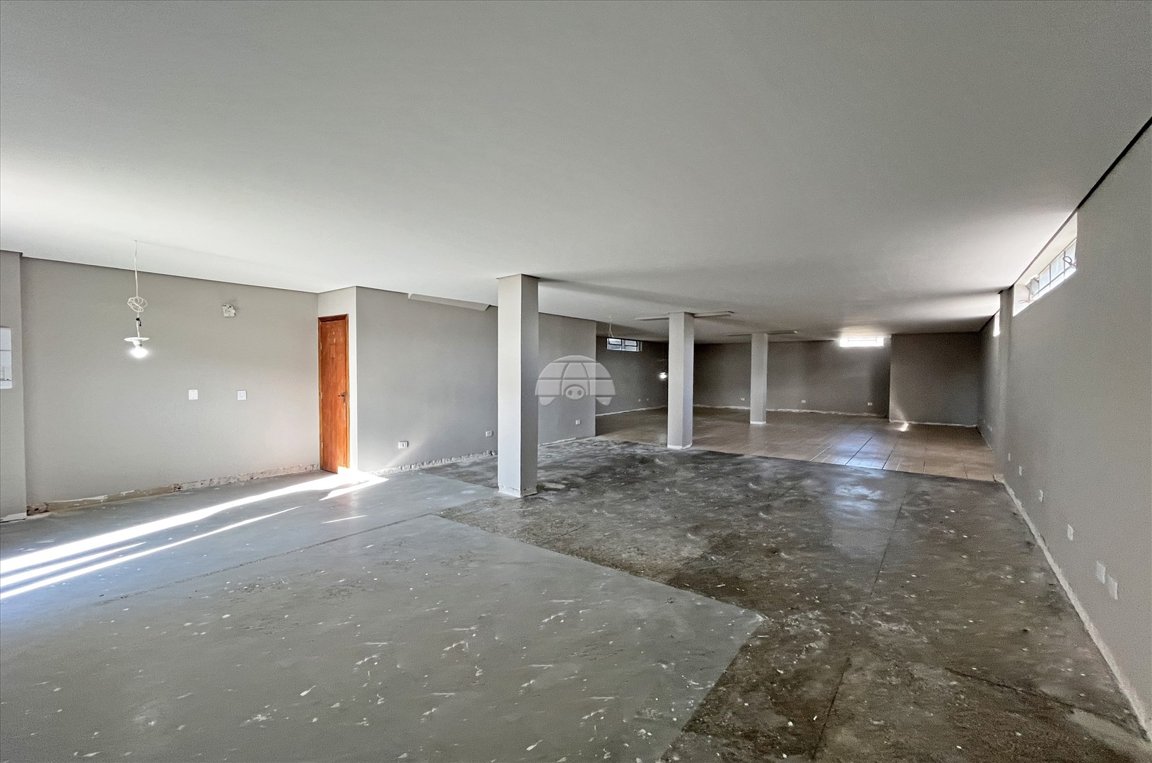 Sala/Conjunto Comercial para alugar em Sítio Cercado, Curitiba — Portal Chave Fácil