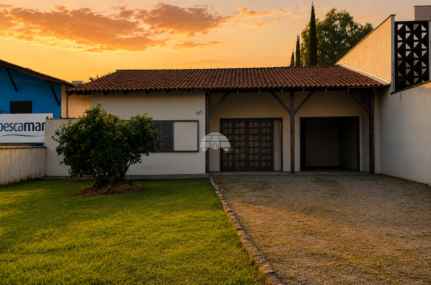Casa à venda em Centro, Joinville — Portal Chave Fácil