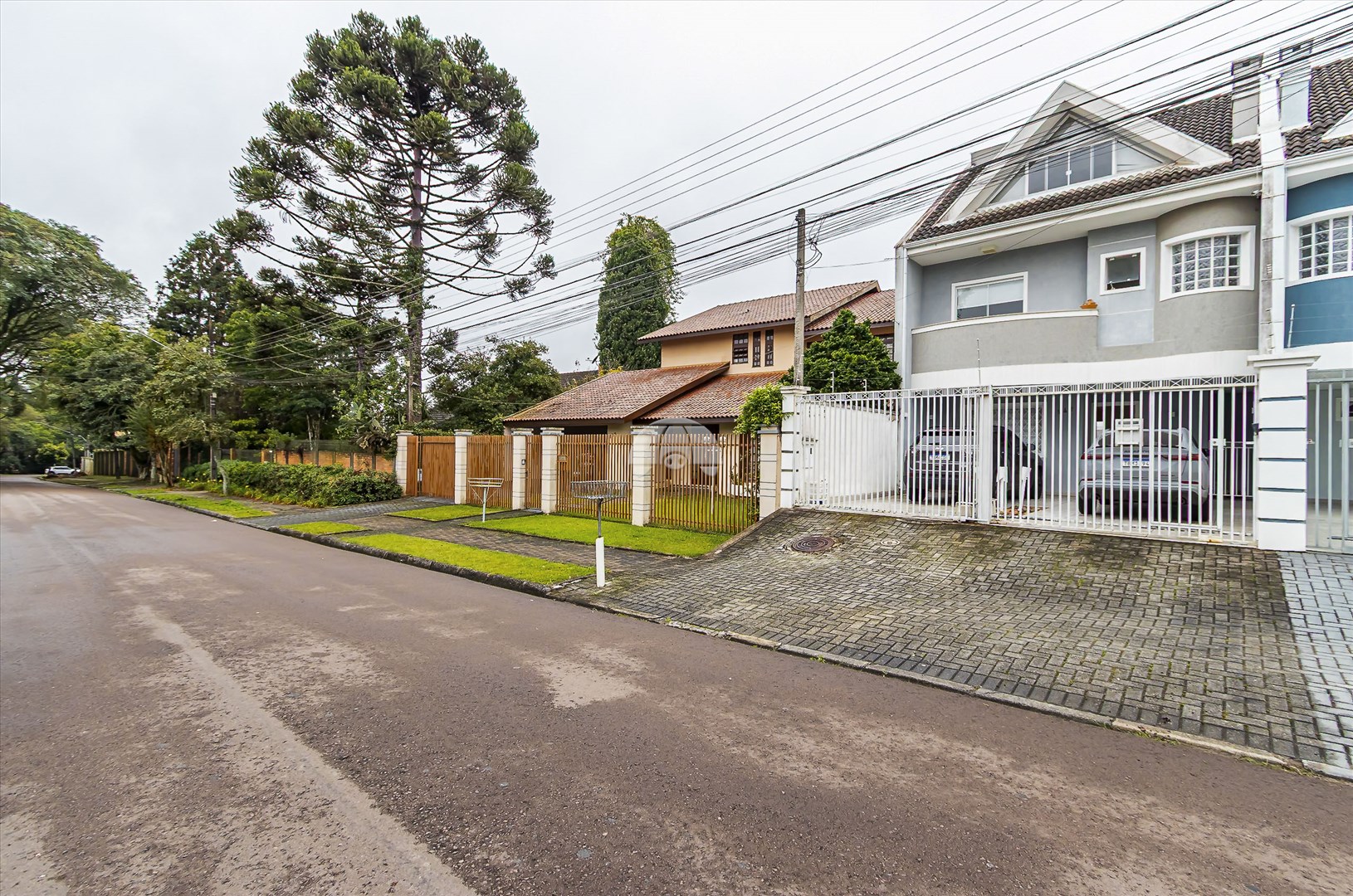 Casa à venda em Tarumã, Curitiba — Portal Chave Fácil