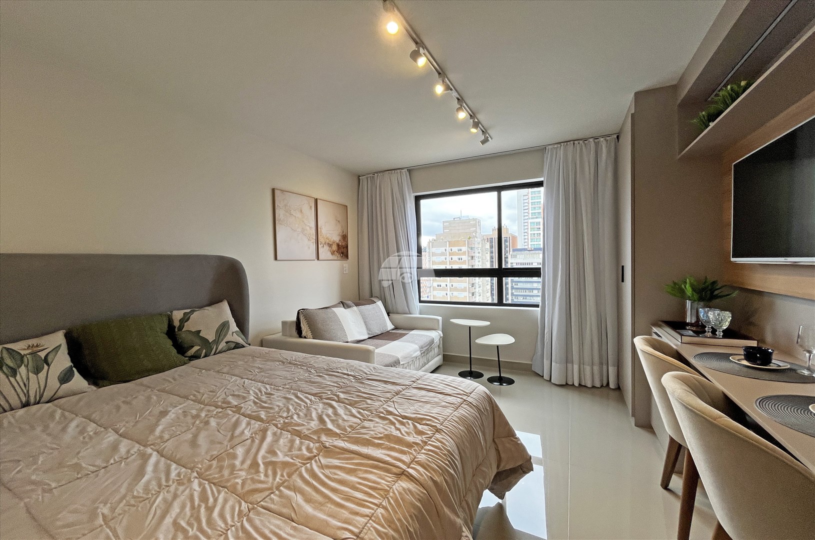 Apartamento para alugar em Centro, Curitiba — Portal Chave Fácil