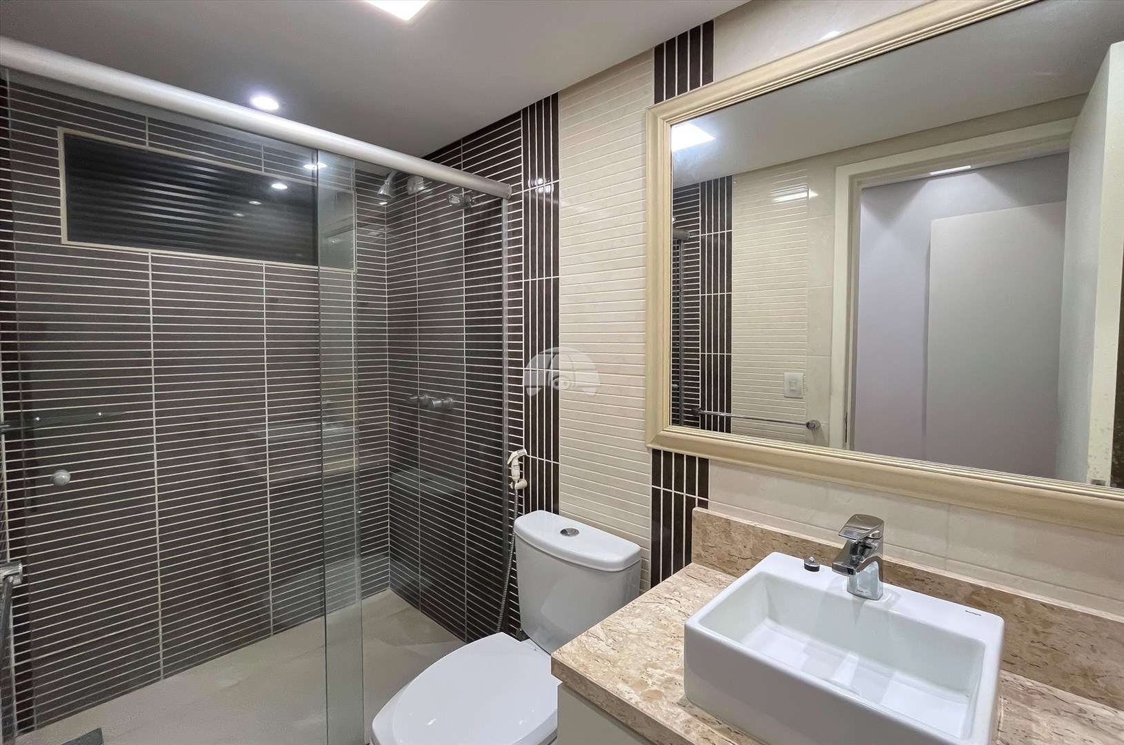 Apartamento para alugar em Campo Comprido, Curitiba — Galvão Vendas - Imóveis a venda em Curitiba
