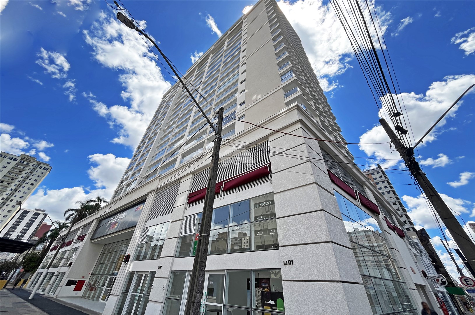 Apartamento para alugar em Centro, Curitiba — Portal Chave Fácil
