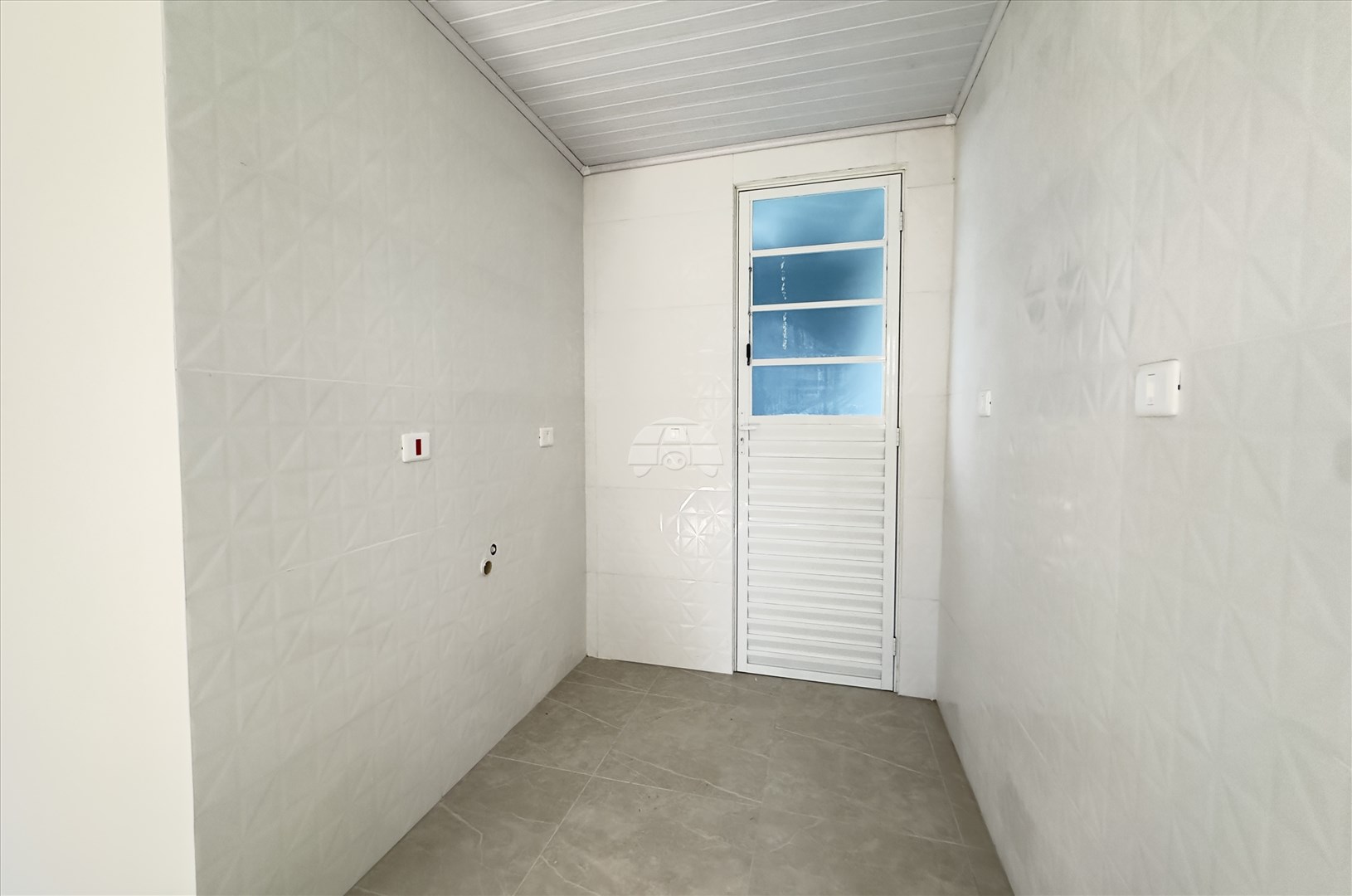 Casa para alugar em Jardim Diamante, Campina Grande do Sul — Portal Chave Fácil