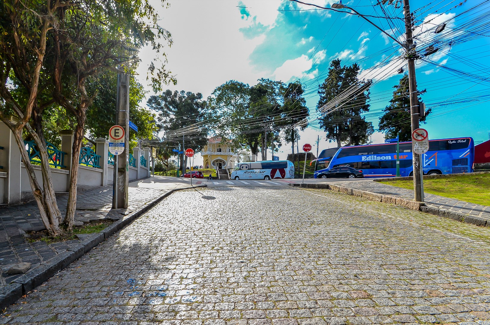 Apartamento à venda em Centro, Curitiba — GOMES CONSULTOR IMOBILIARIO LTDA.
