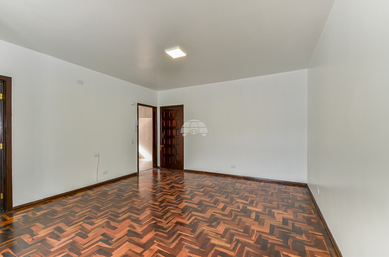 Apartamento à venda em Centro, Curitiba — GOMES CONSULTOR IMOBILIARIO LTDA.