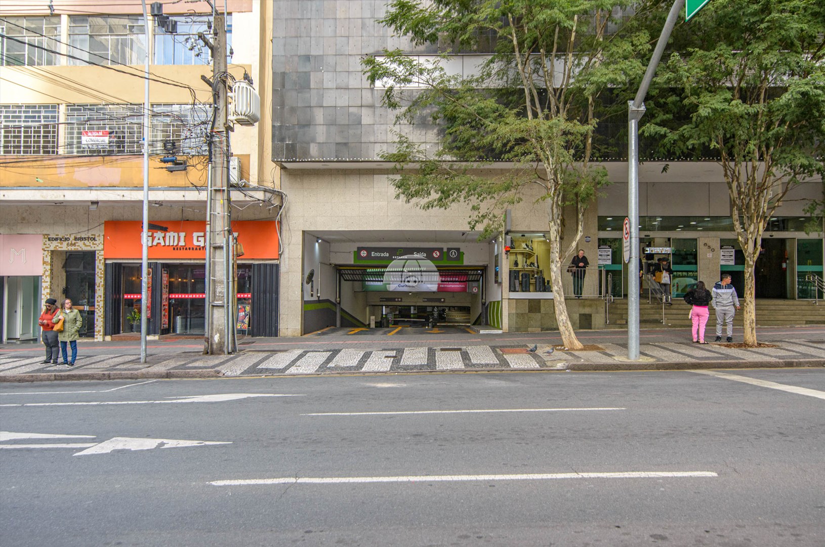 Casa à venda em Centro, Curitiba — Portal Chave Fácil
