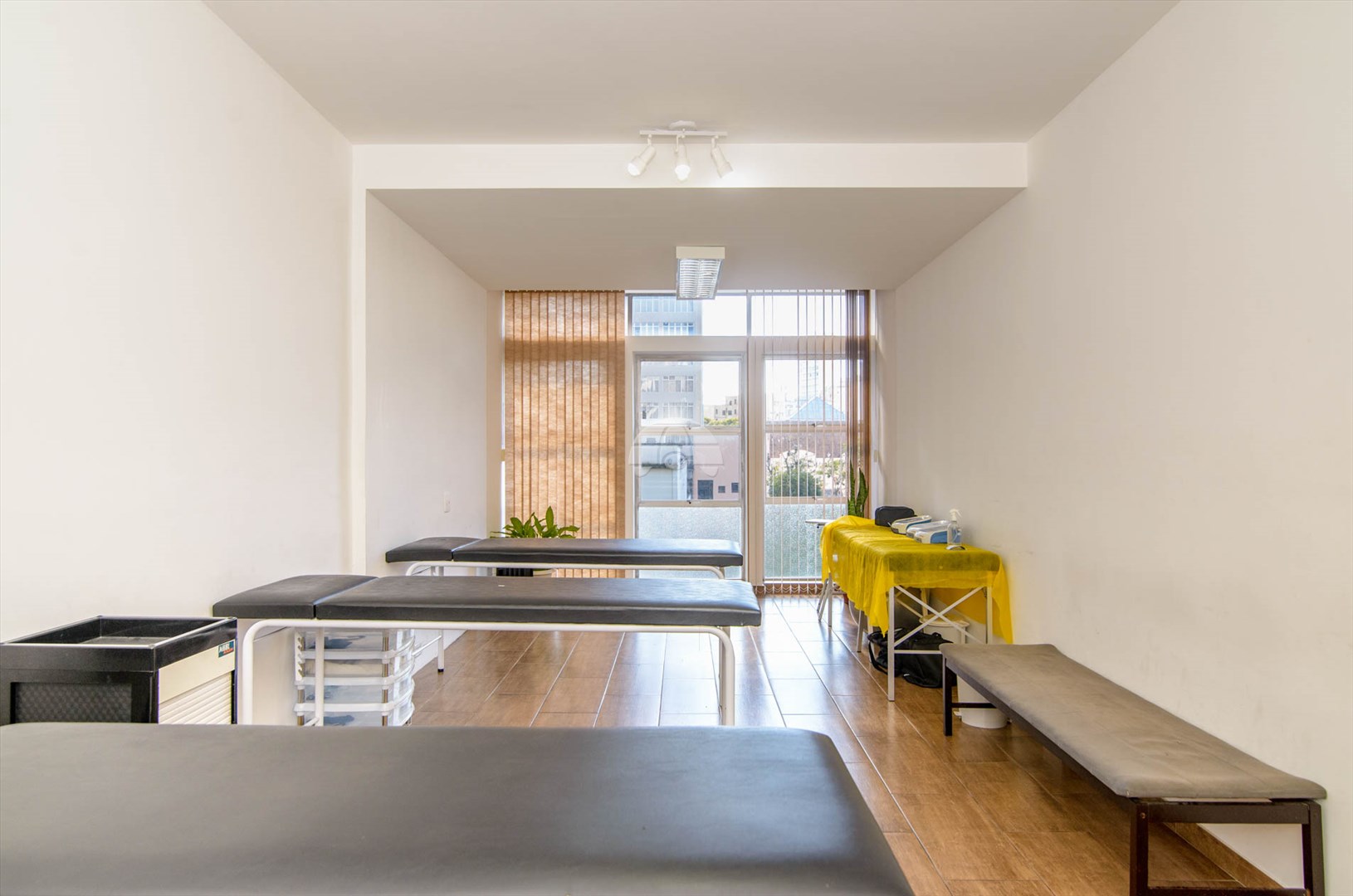 Casa comercial à venda em Centro, Curitiba — Portal Chave Fácil