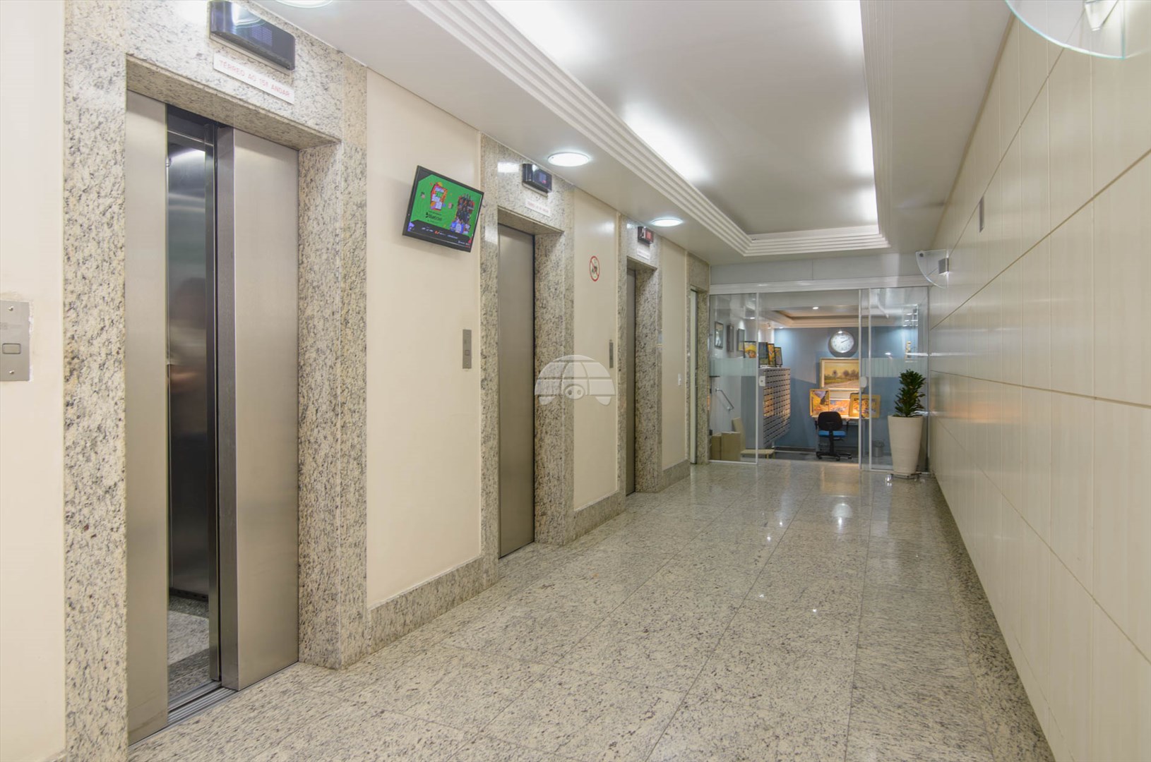 Casa comercial à venda em Centro, Curitiba — Portal Chave Fácil