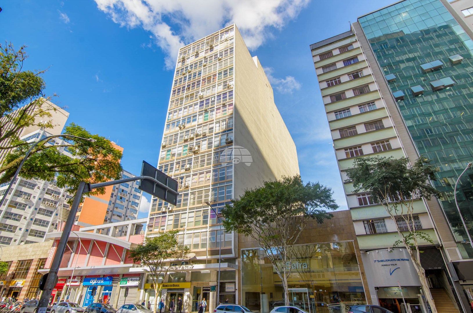 Casa à venda em Centro, Curitiba — Portal Chave Fácil