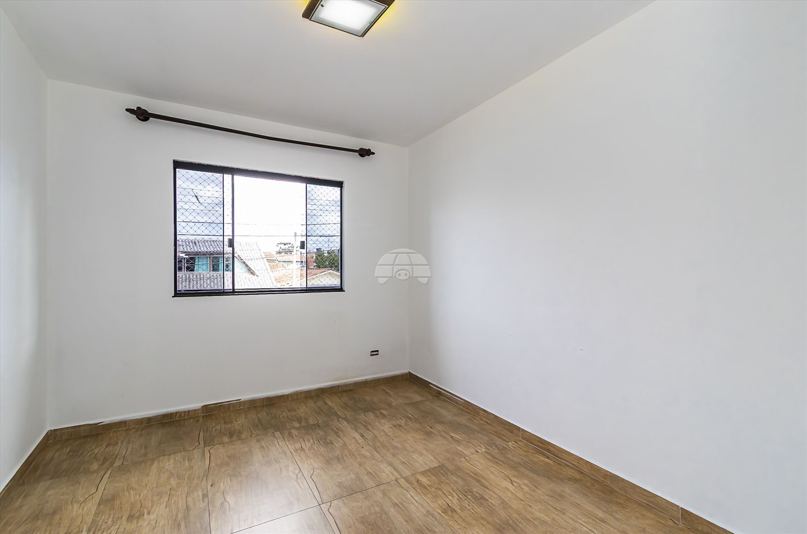 Casa à venda em Uberaba, Curitiba — Construa Assessoria Imobiliária