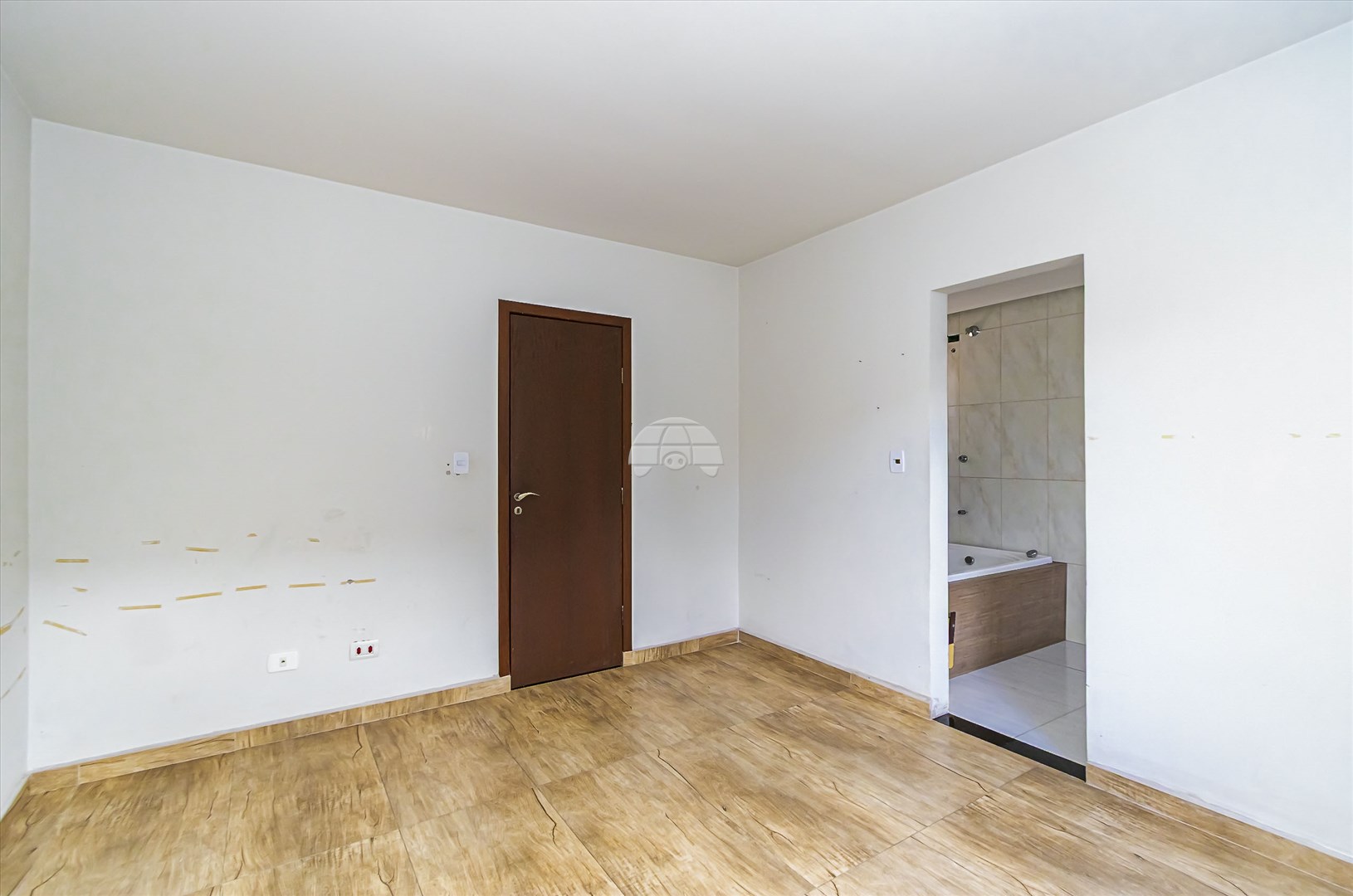 Casa à venda em Uberaba, Curitiba — Construa Assessoria Imobiliária