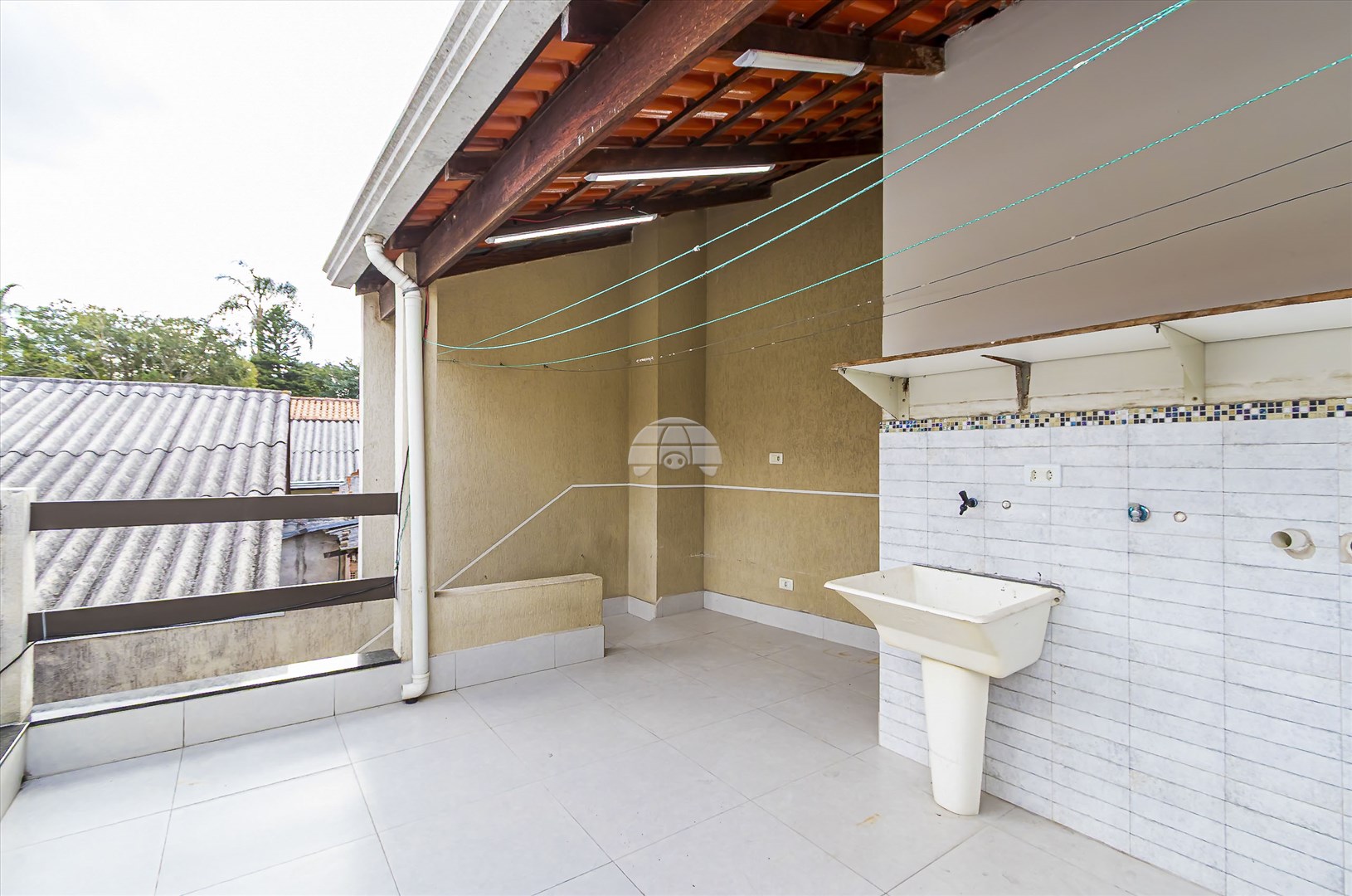 Casa à venda em Uberaba, Curitiba — Construa Assessoria Imobiliária