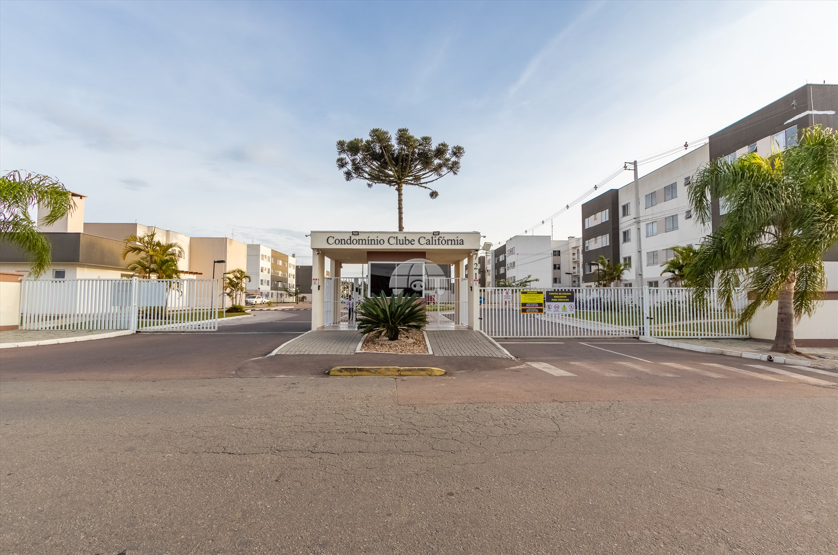 Apartamento à venda em Jardim Itaqui, Campo Largo — Portal Chave Fácil