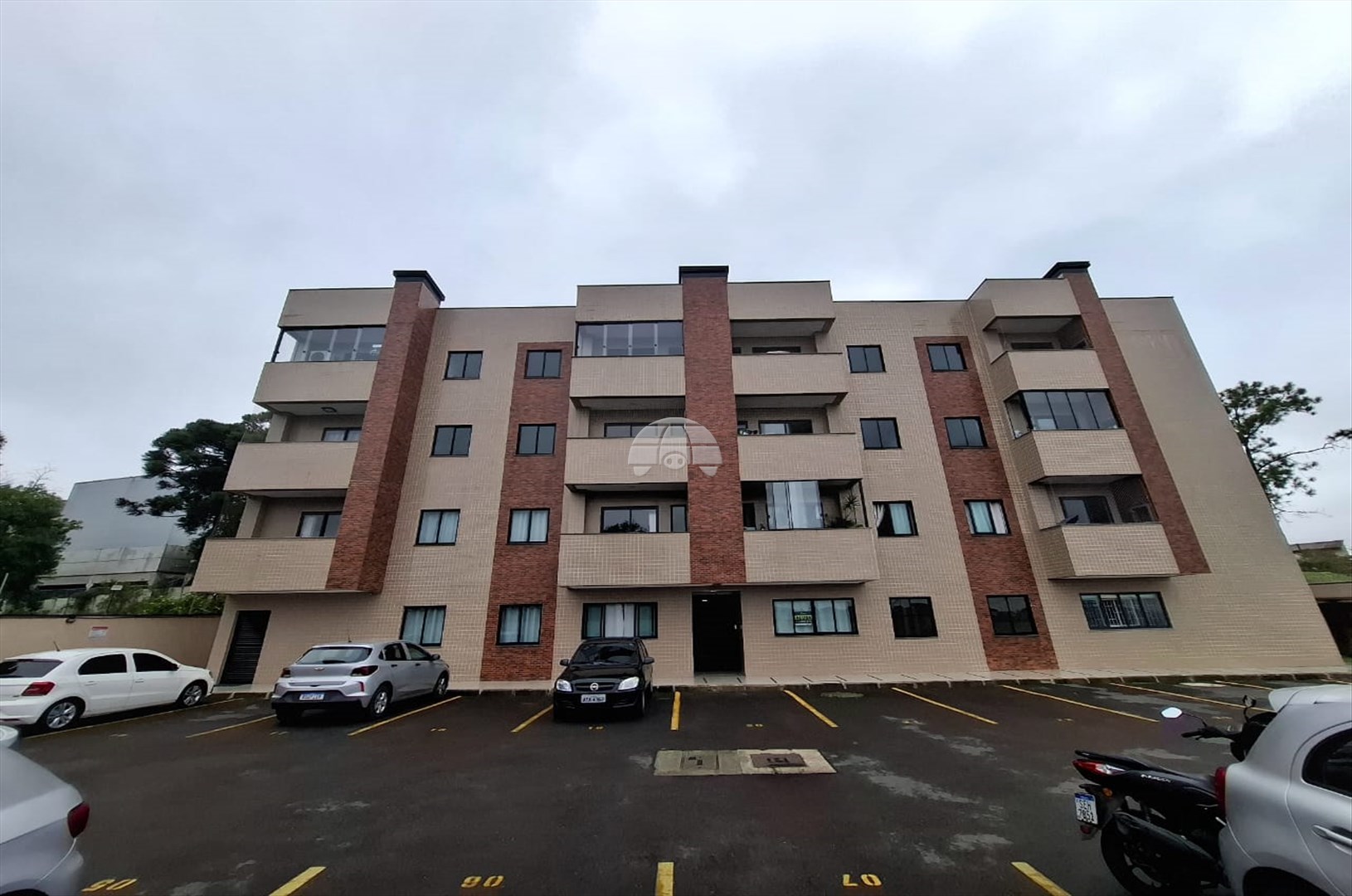 Apartamento para alugar em Jardim Magnópolis, Colombo — Portal Chave Fácil