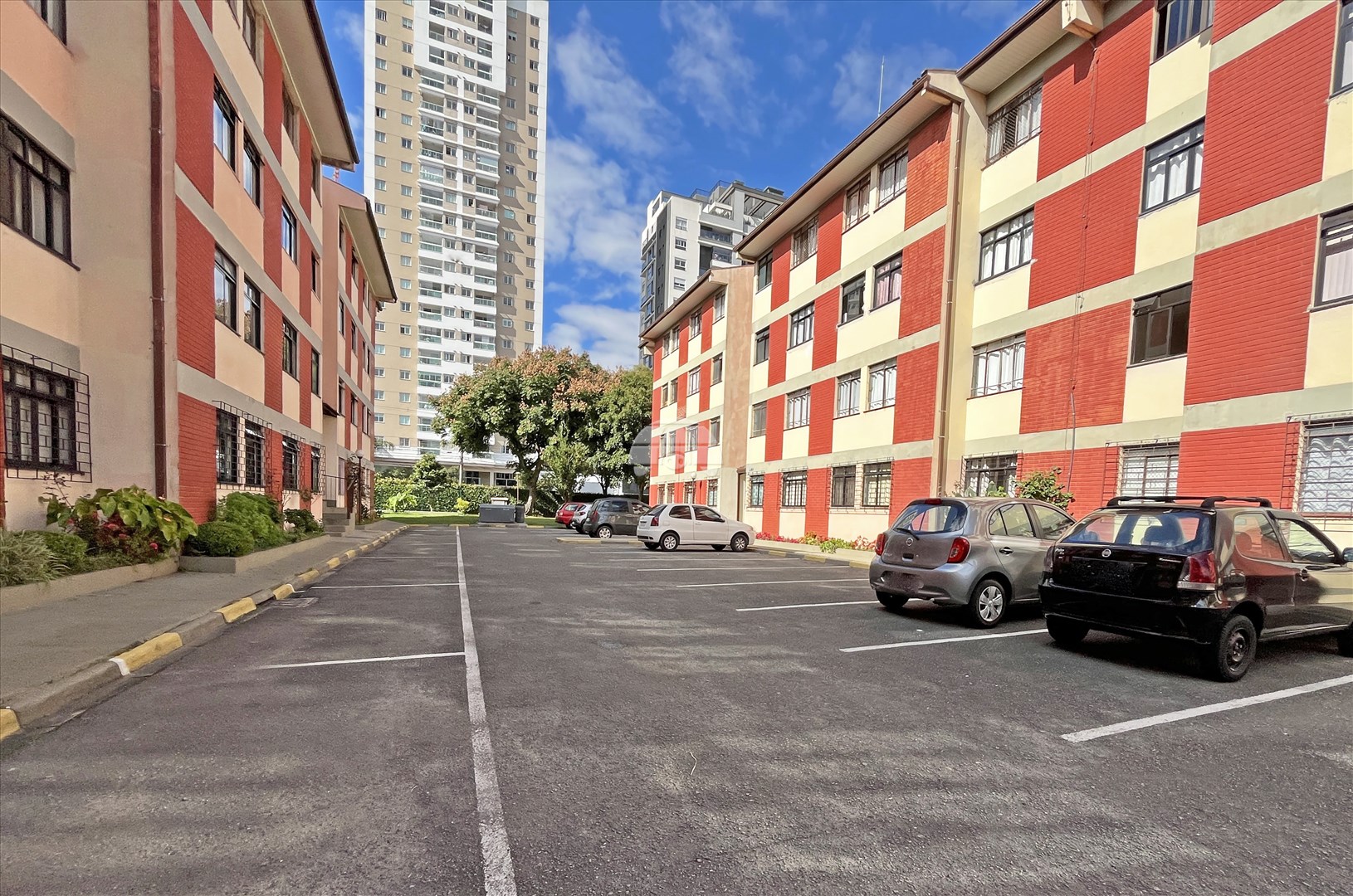Apartamento para alugar em Boa Vista, Curitiba — Portal Chave Fácil
