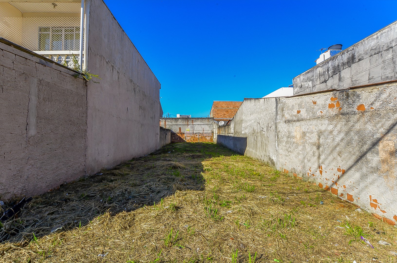 Terreno/Área à venda em Xaxim, Curitiba — Portal Chave Fácil