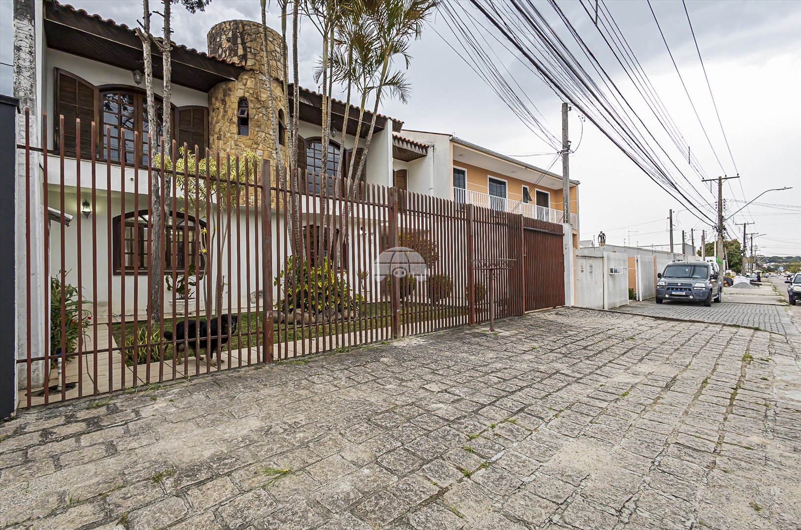 Casa à venda em Xaxim, Curitiba — Portal Chave Fácil