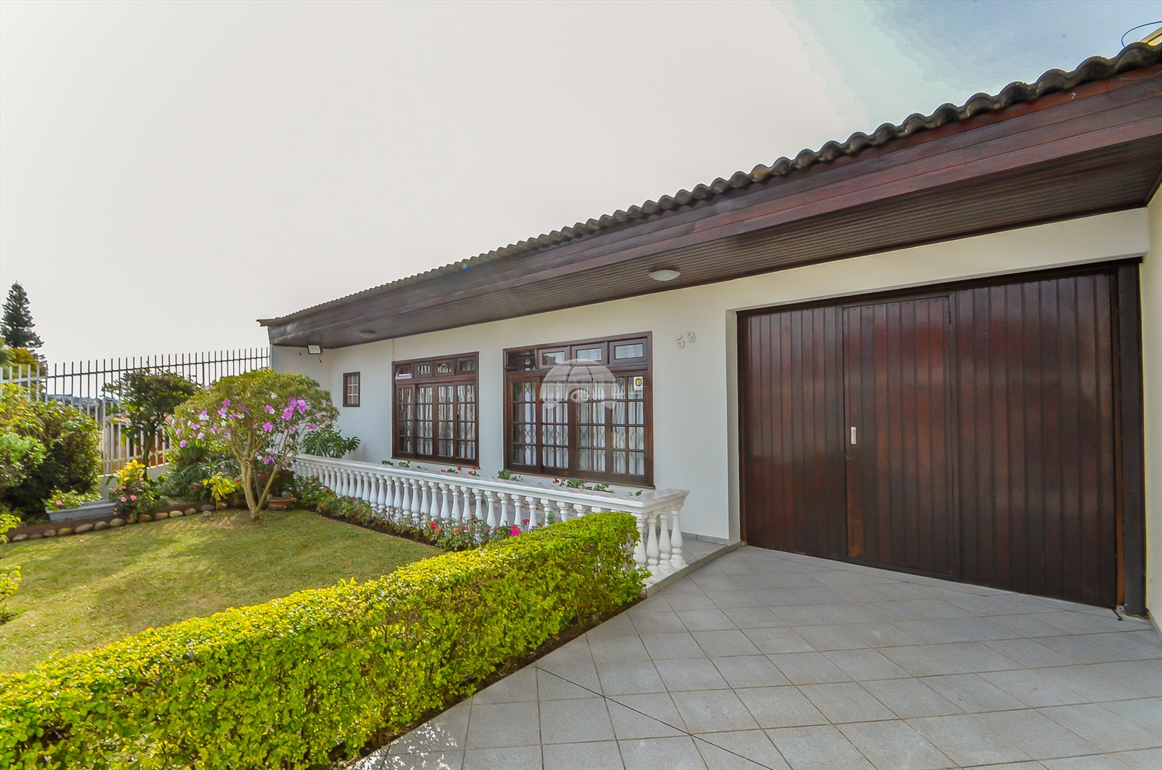 Casa à venda em Bacacheri, Curitiba — Portal Chave Fácil