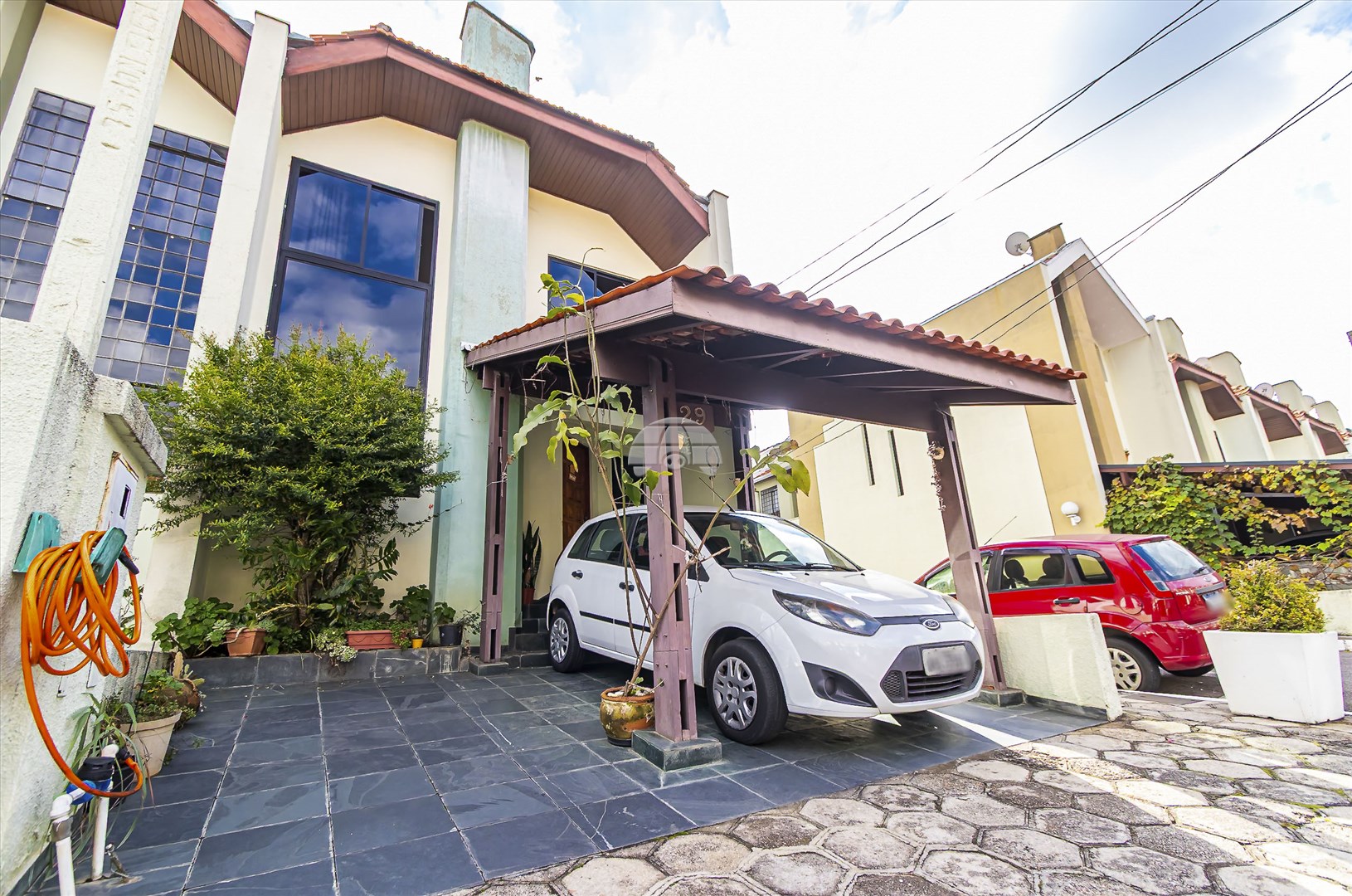 Casa à venda em Alto Boqueirão, Curitiba — Portal Chave Fácil