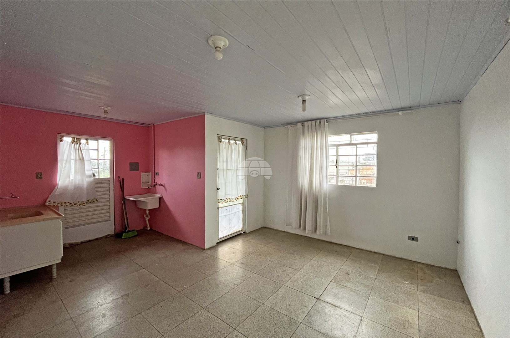 Casa para alugar em Estados, Fazenda Rio Grande — Portal Chave Fácil