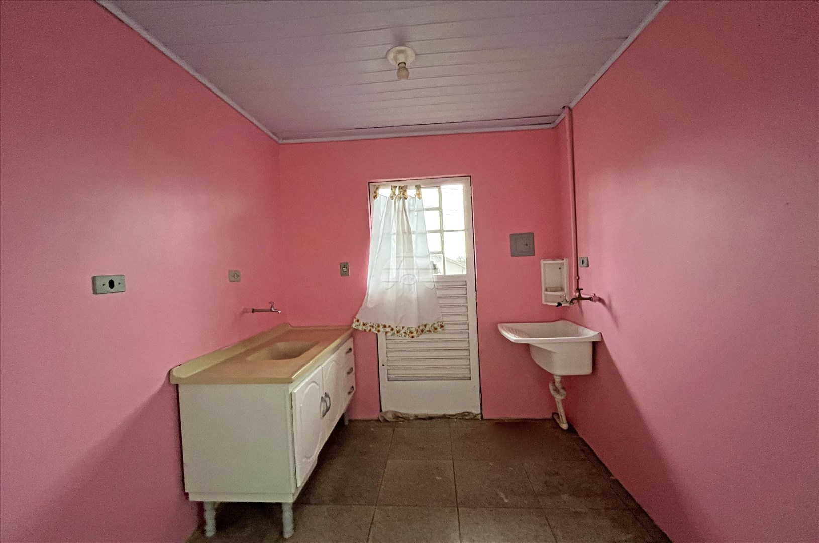 Casa para alugar em Estados, Fazenda Rio Grande — Portal Chave Fácil