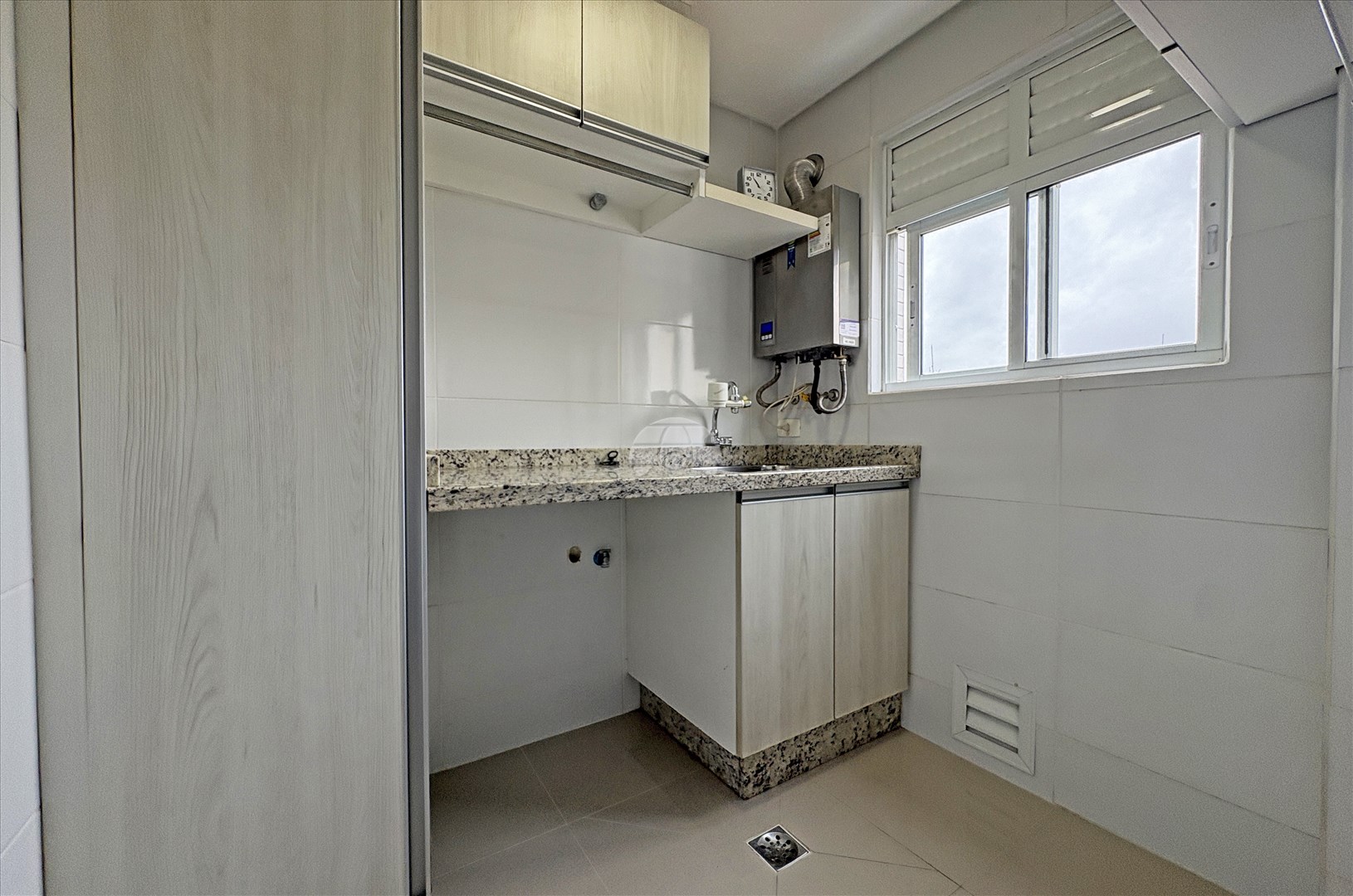 Apartamento para alugar em Bacacheri, Curitiba — Imóveis em Curitiba - Jamaica Imóveis