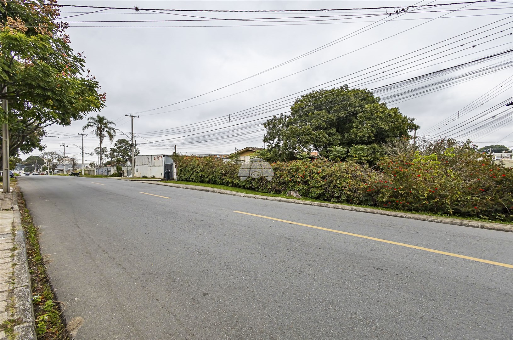 Terreno/Área à venda em Guaíra, Curitiba — Portal Chave Fácil