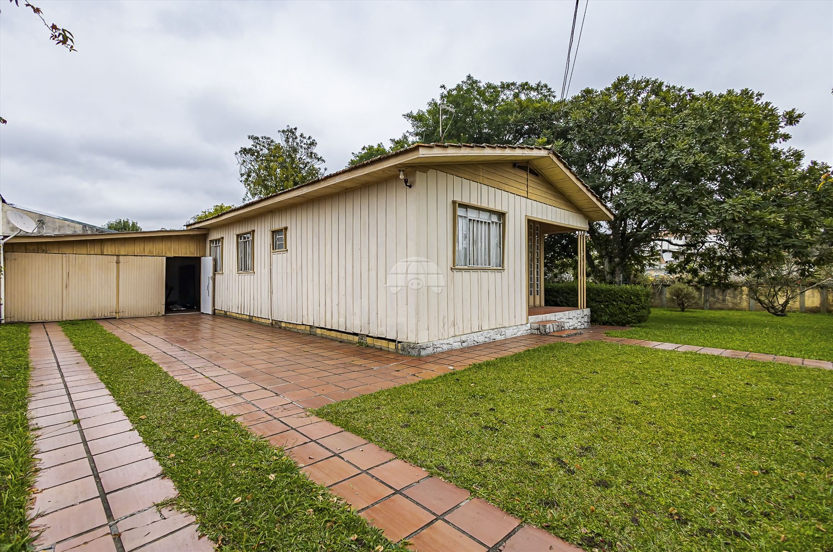 Terreno/Área à venda em Guaíra, Curitiba — Portal Chave Fácil