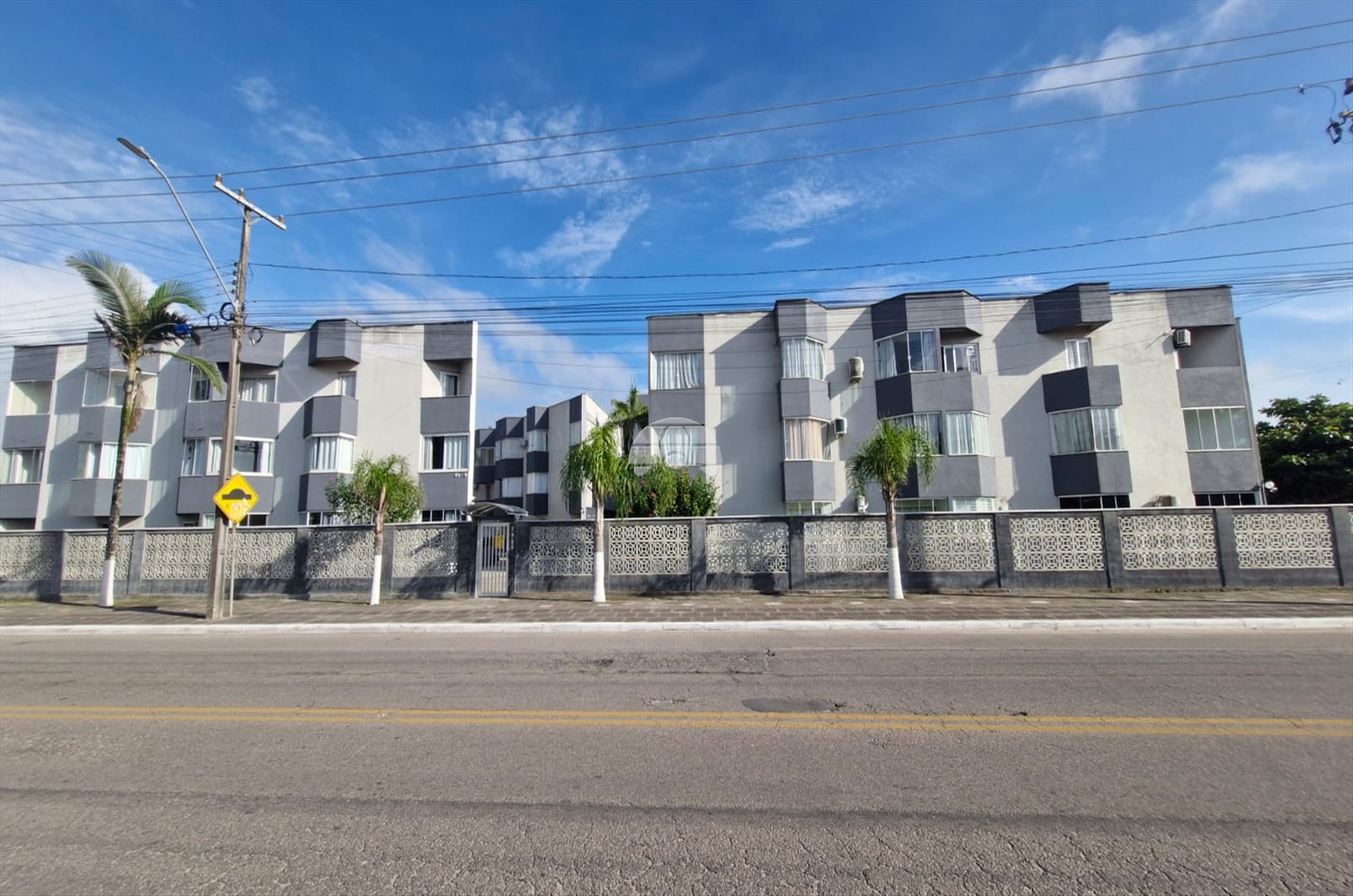 Apartamento para alugar em Balneário Eliane, Guaratuba — Portal Chave Fácil