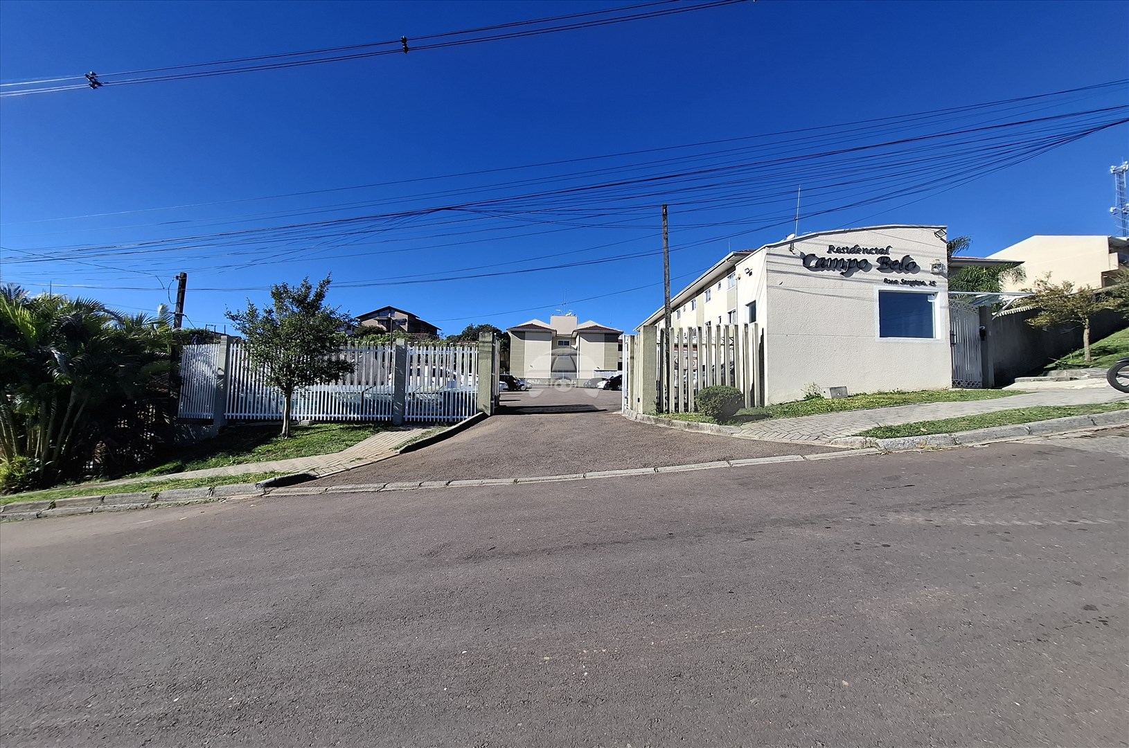 Apartamento para alugar em Campo Pequeno, Colombo — Portal Chave Fácil