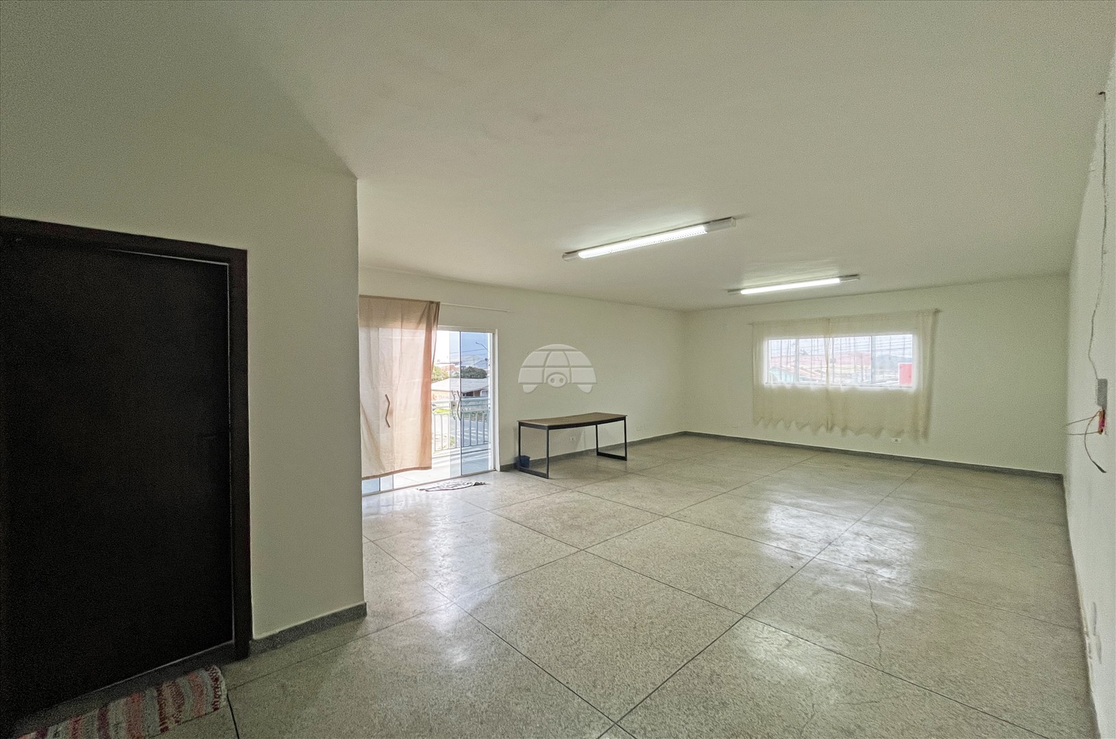 Sala/Conjunto Comercial para alugar em Iguaçu, Fazenda Rio Grande — Portal Chave Fácil