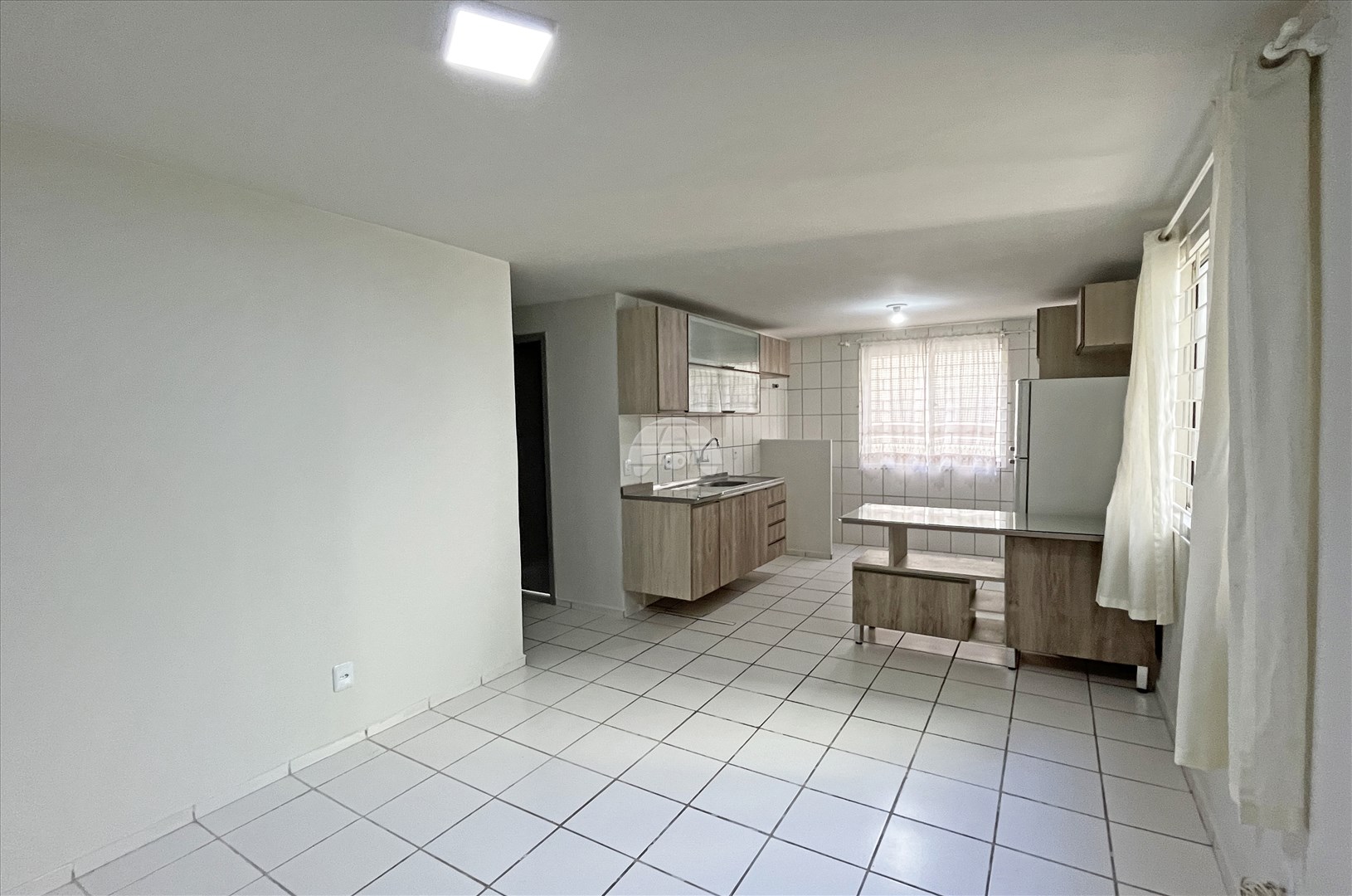 Apartamento para alugar em Sítio Cercado, Curitiba — Portal Chave Fácil
