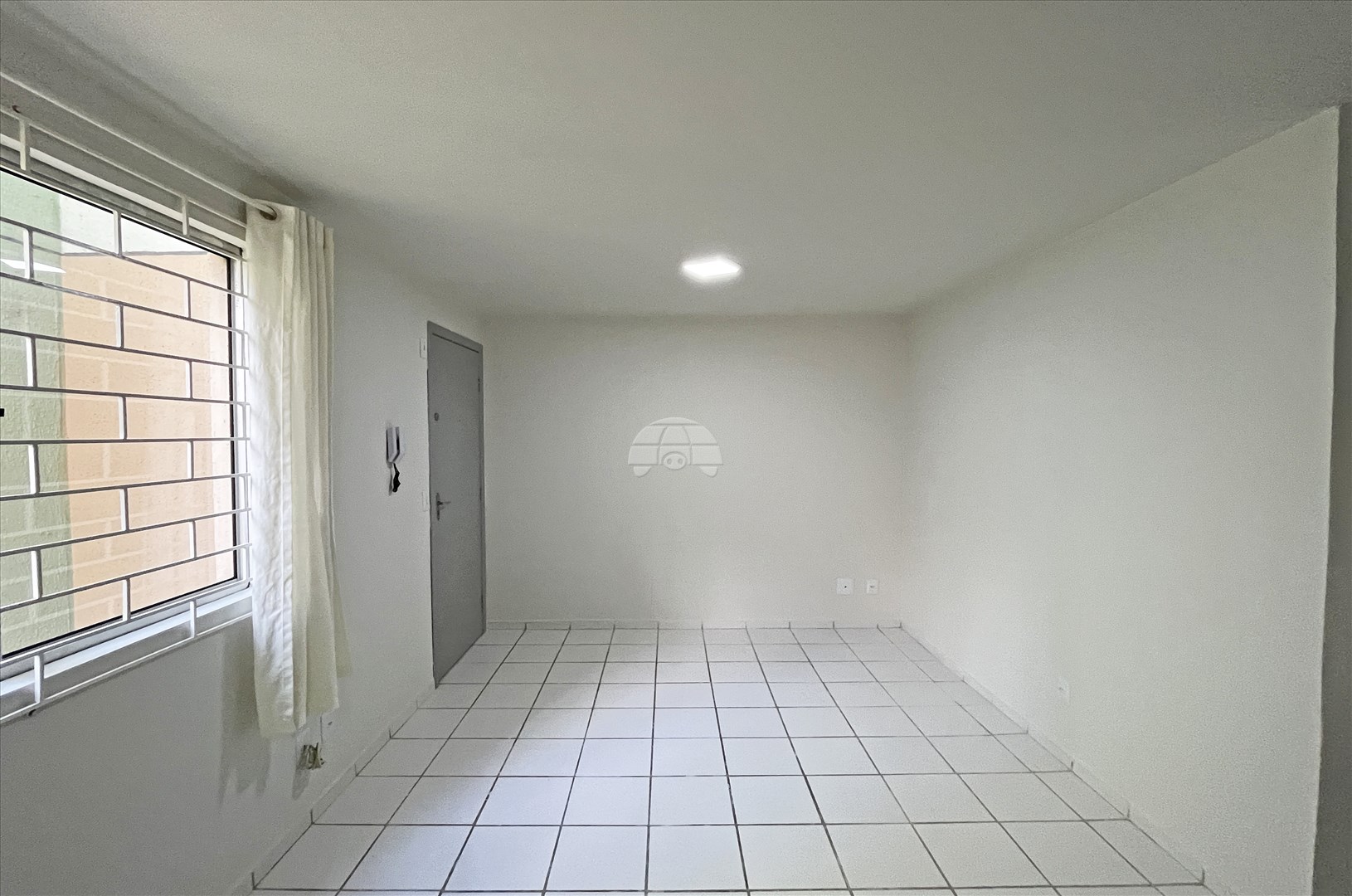Apartamento para alugar em Sítio Cercado, Curitiba — Portal Chave Fácil