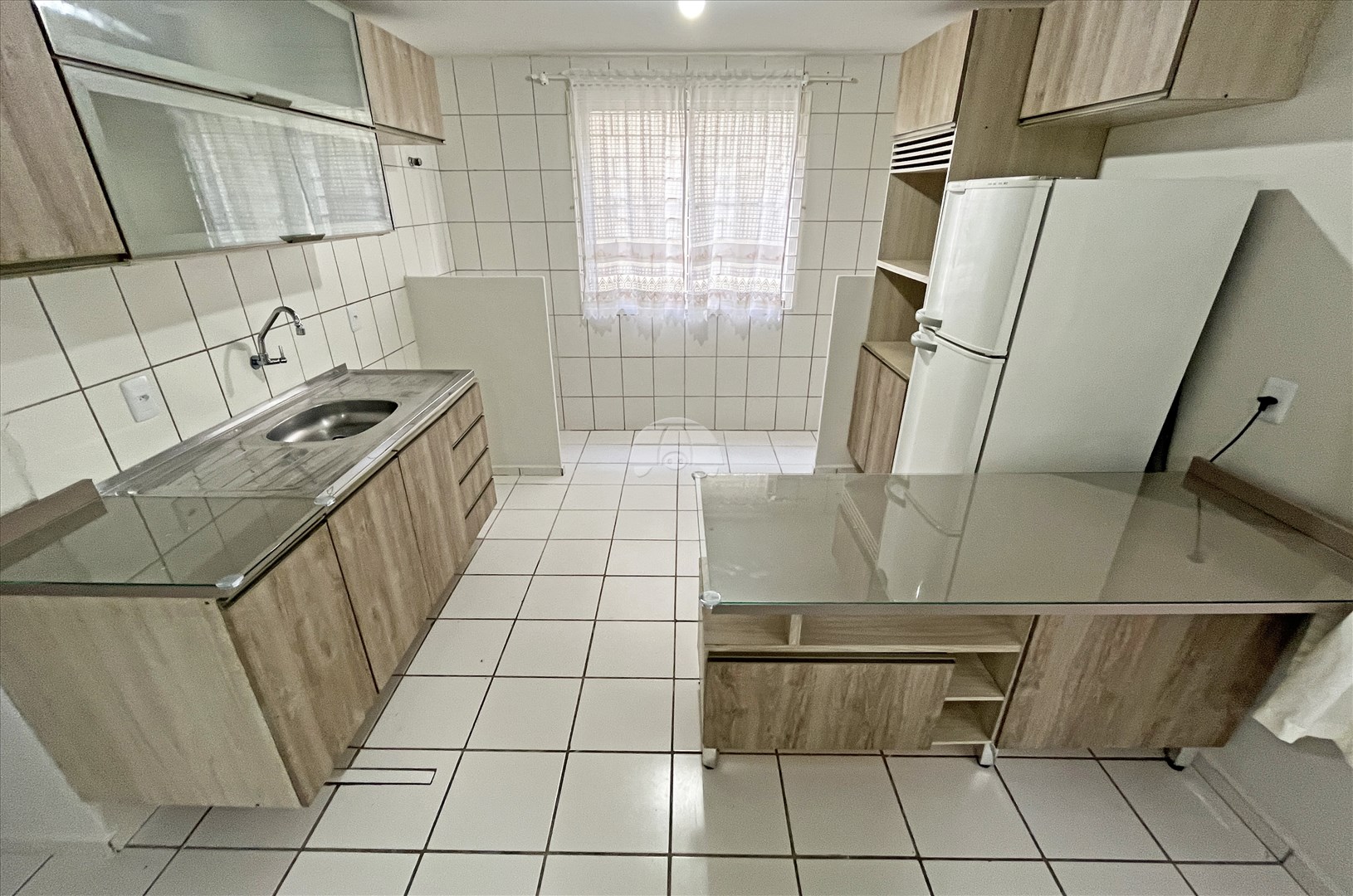 Apartamento para alugar em Sítio Cercado, Curitiba — Portal Chave Fácil