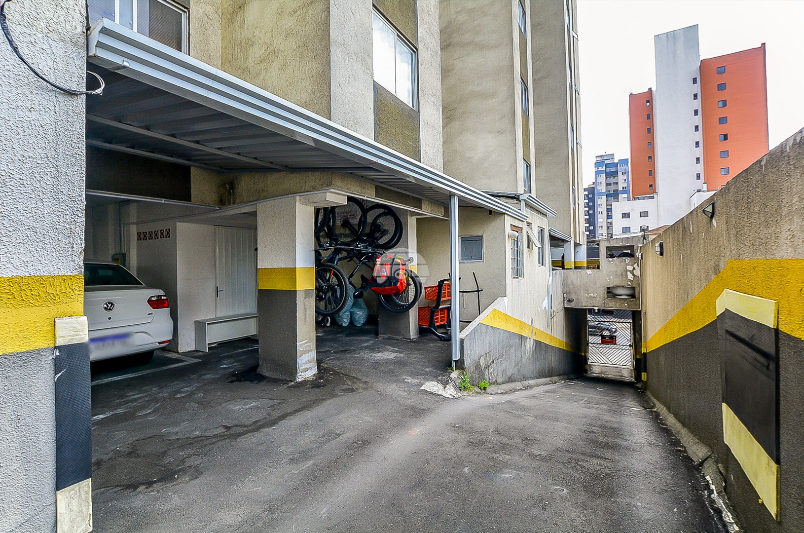 Apartamento à venda em Centro, Curitiba — MAFI ADMINISTRADORA DE IMOVEIS LTDA