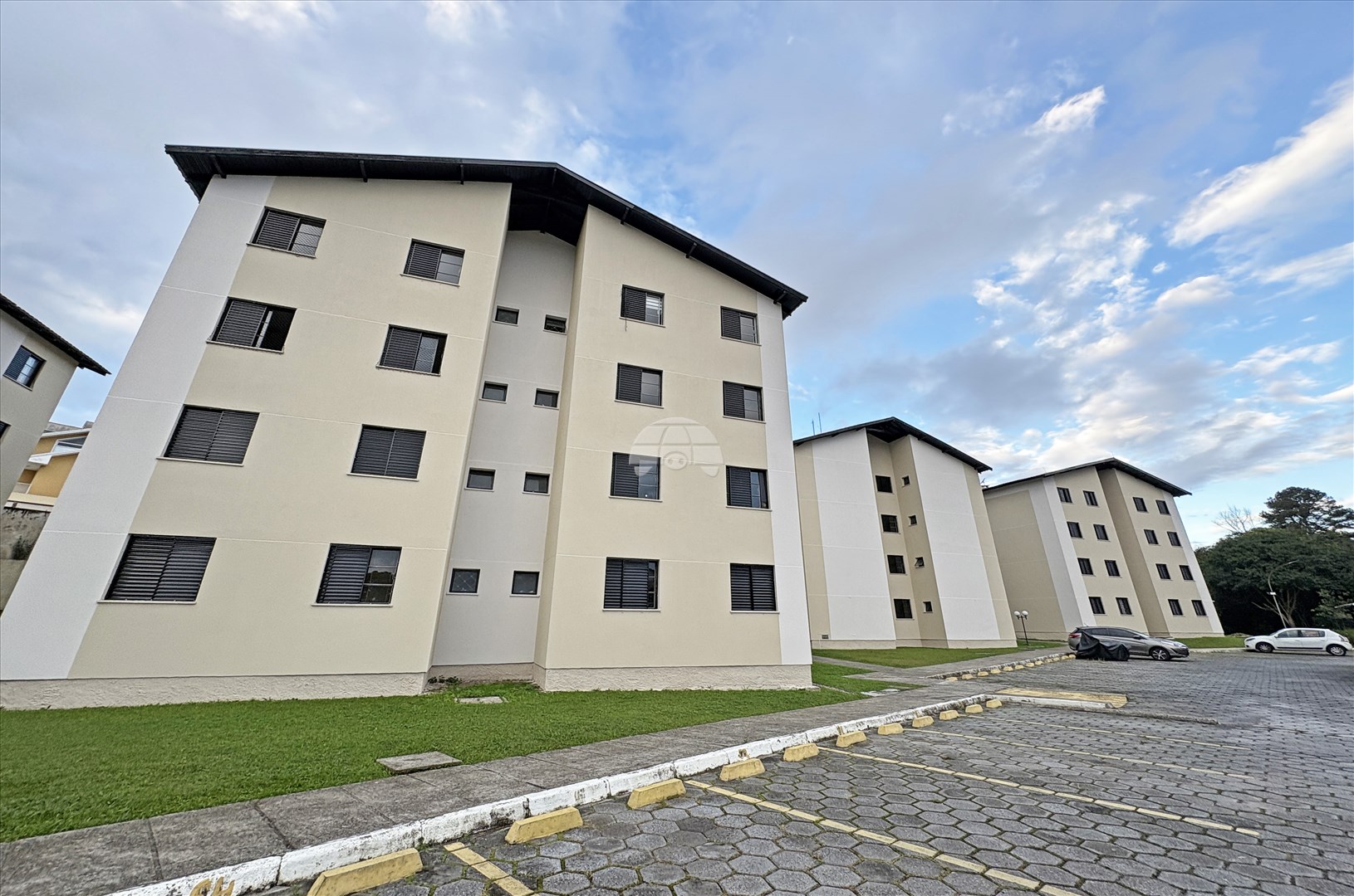 Apartamento para alugar em São Lourenço, Curitiba — Portal Chave Fácil