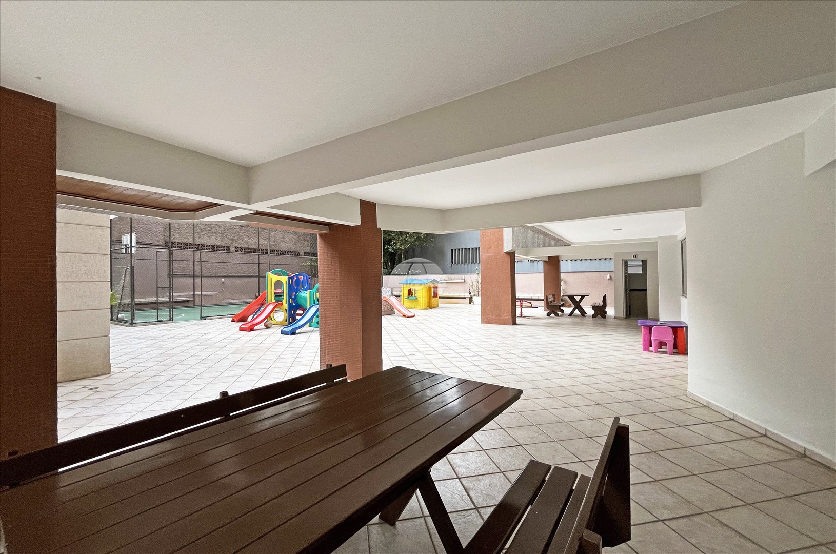 Apartamento para alugar em Bigorrilho, Curitiba — Imóveis em Curitiba - Jamaica Imóveis