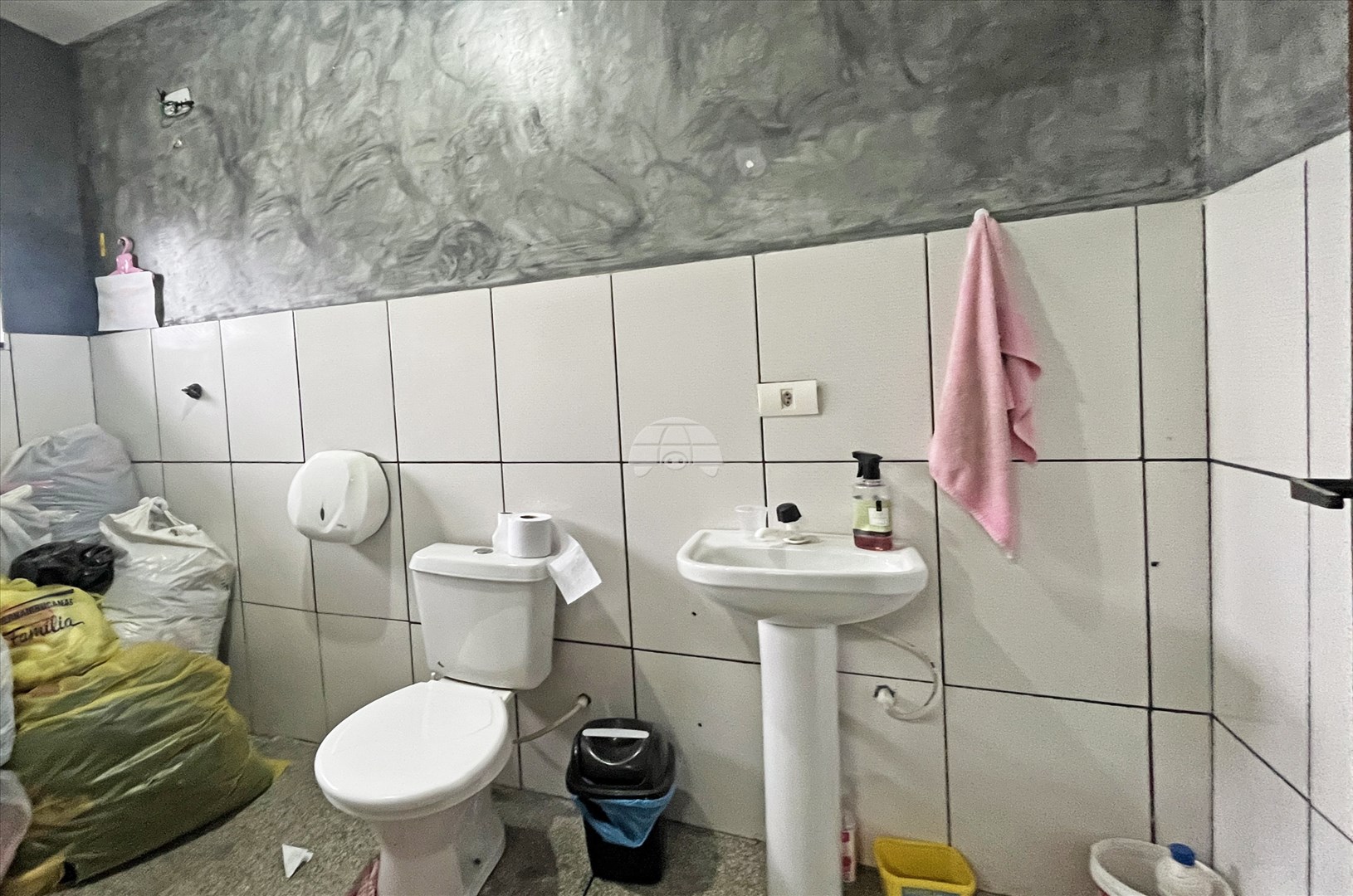 Casa para alugar em Iguaçu, Fazenda Rio Grande — Portal Chave Fácil