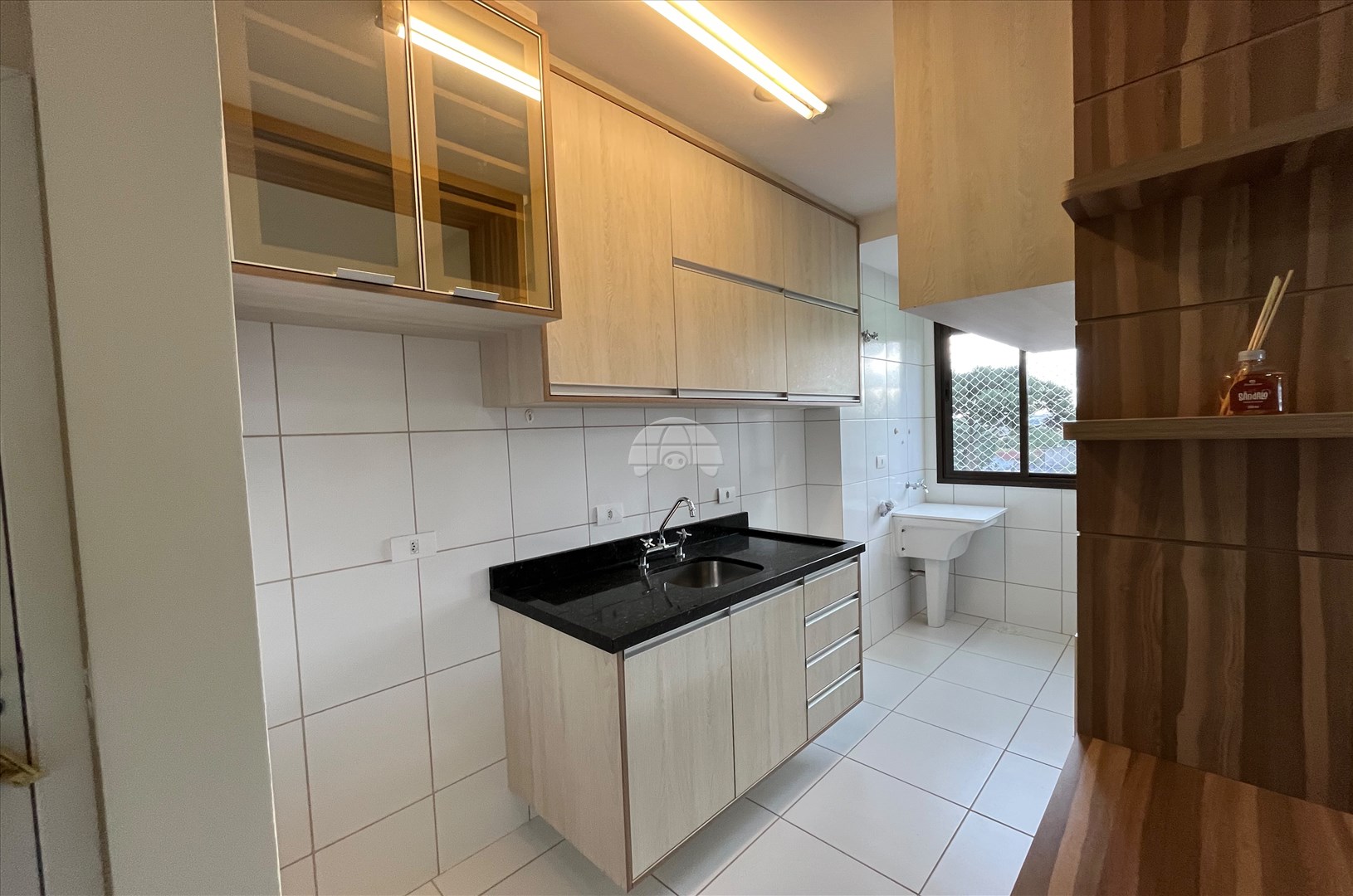 Apartamento para alugar em Novo Mundo, Curitiba — GOMES CONSULTOR IMOBILIARIO LTDA.