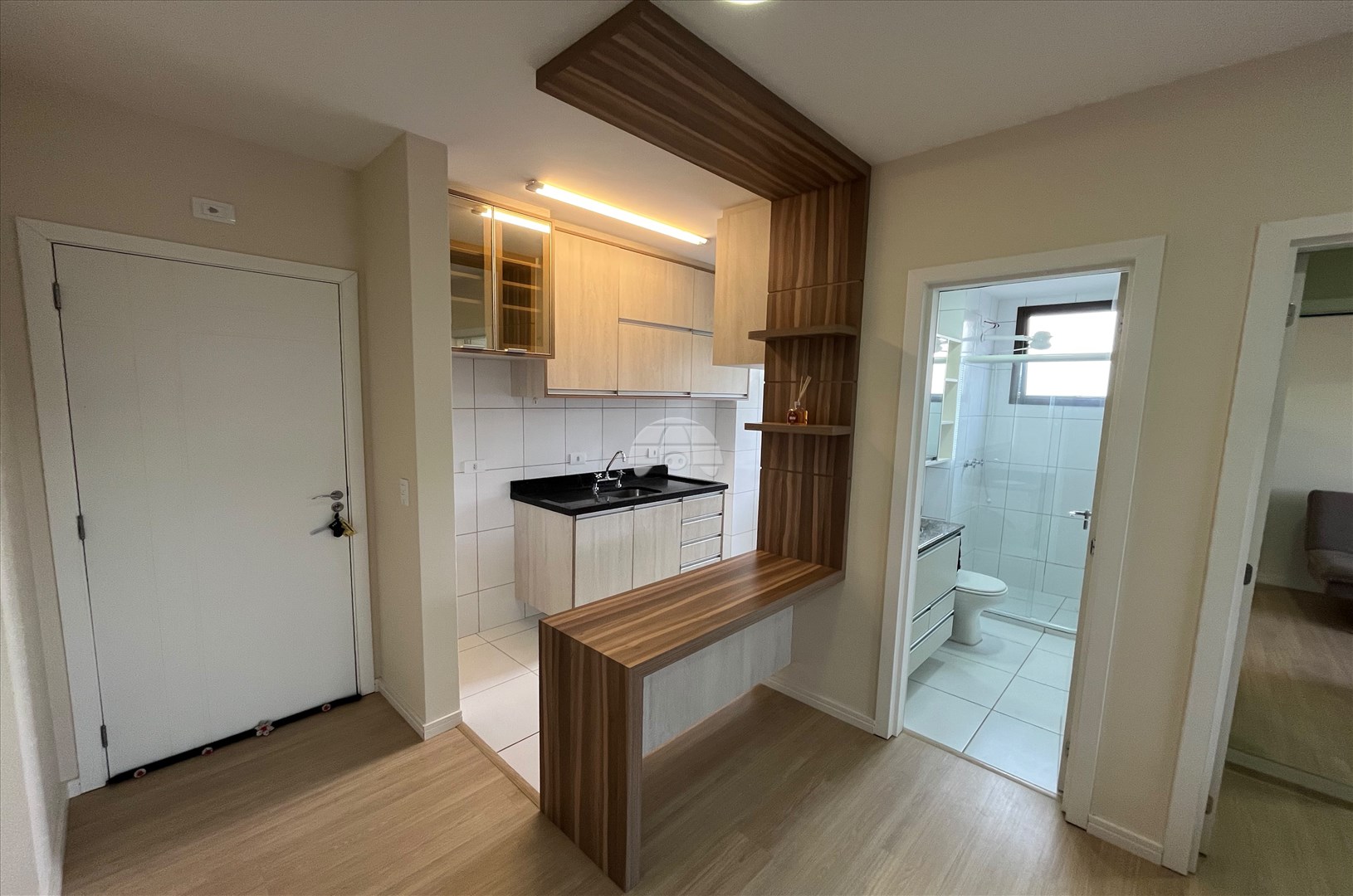 Apartamento para alugar em Novo Mundo, Curitiba — GOMES CONSULTOR IMOBILIARIO LTDA.