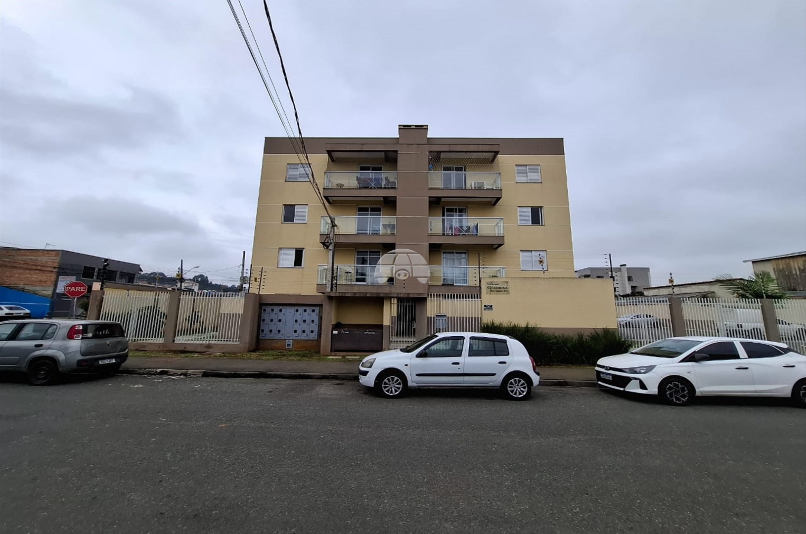 Apartamento para alugar em Jardim Guaraituba, Colombo — Portal Chave Fácil